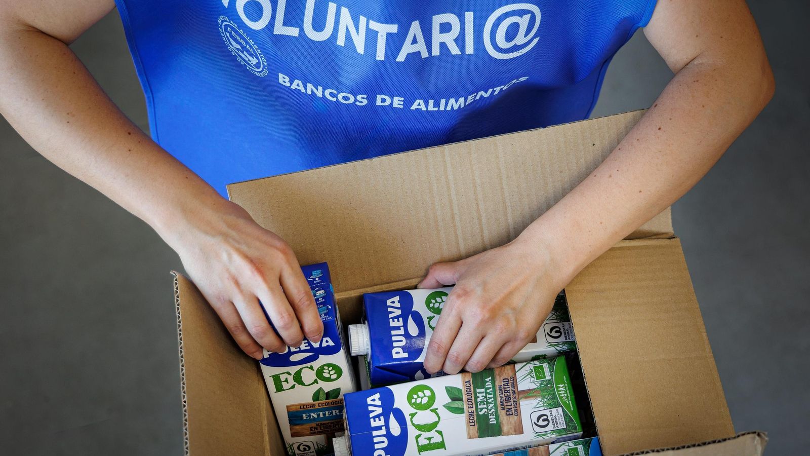Un voluntario durante Día Internacional de Concienciación sobre la Pérdida y el Desperdicio de Alimentos