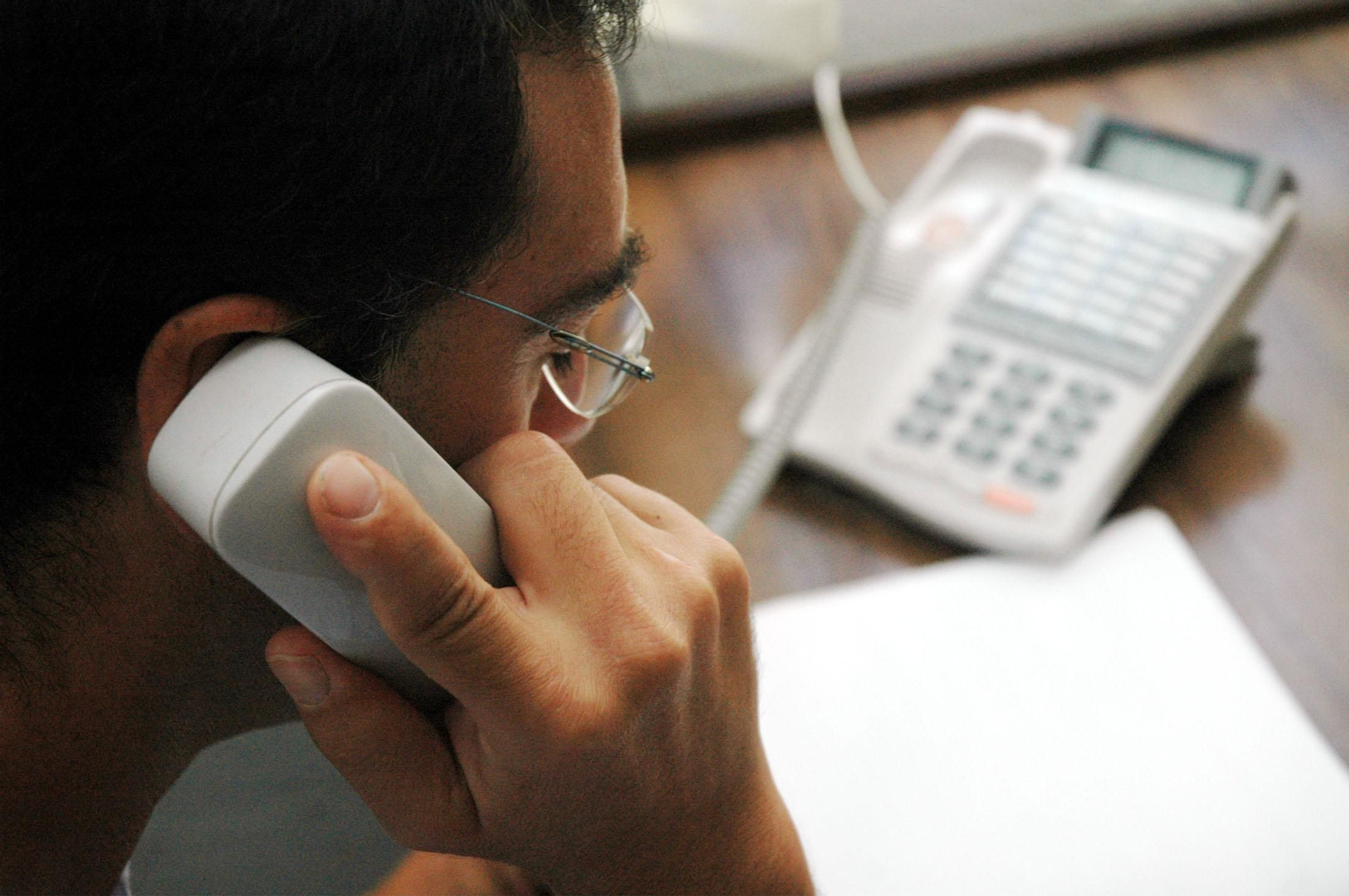 Durante el primer semestre del año, el Teléfono de la Esperanza recibió en Almería 2.305 peticiones de ayuda.