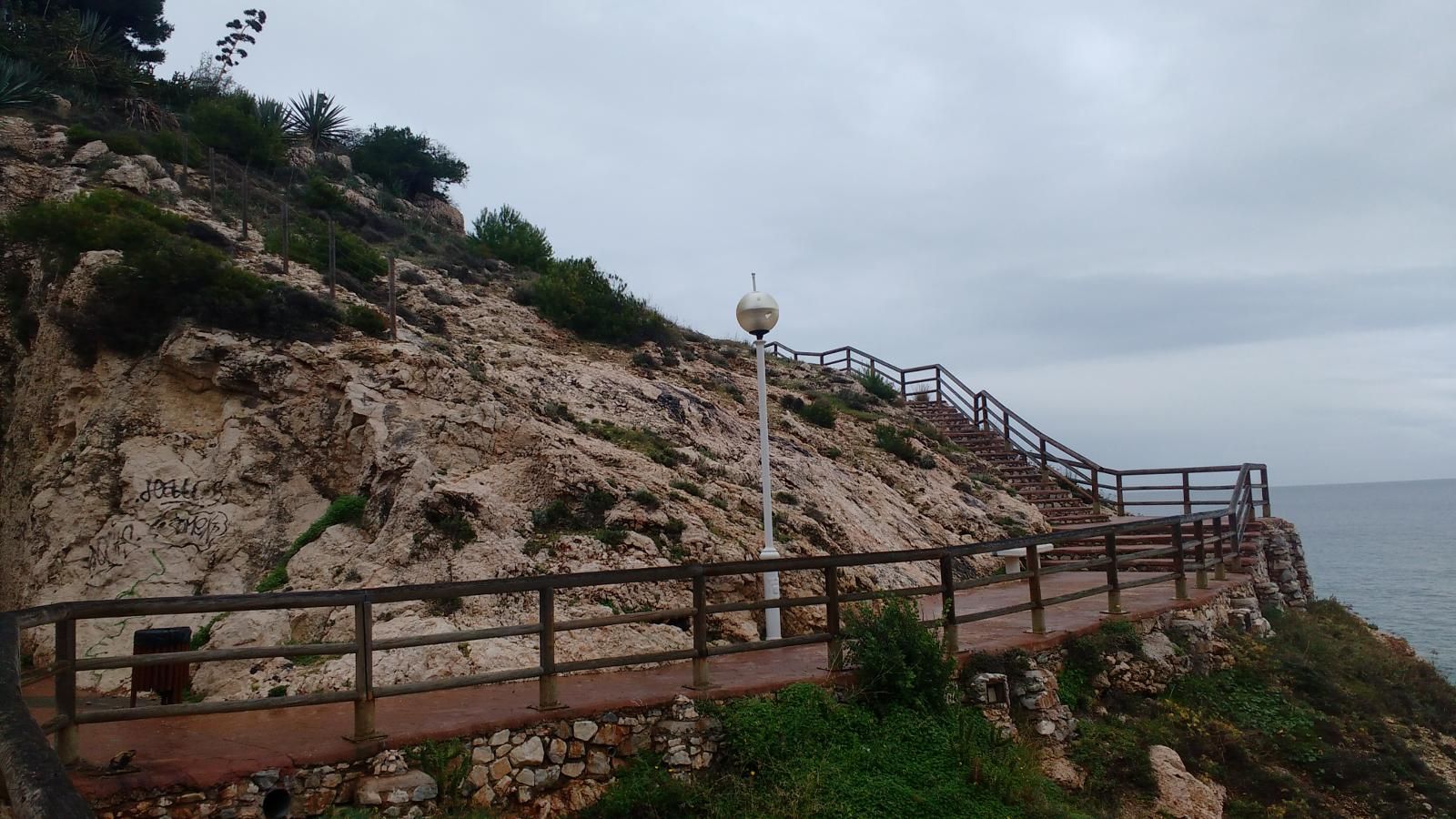 Carril el Fotógrafo en Torre de Benagalbón