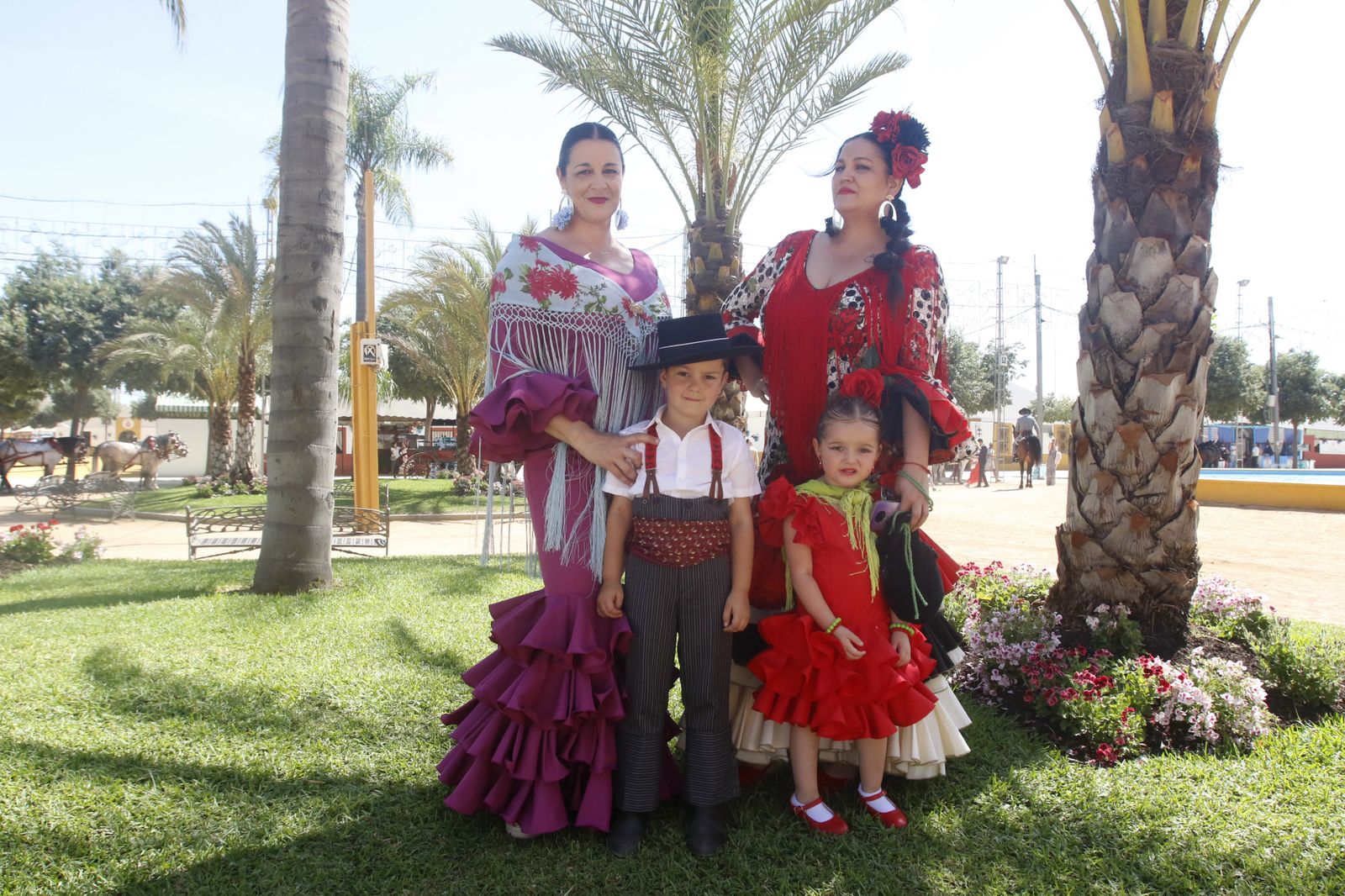 El ambiente del lunes de la Feria de Córdoba, en imágenes