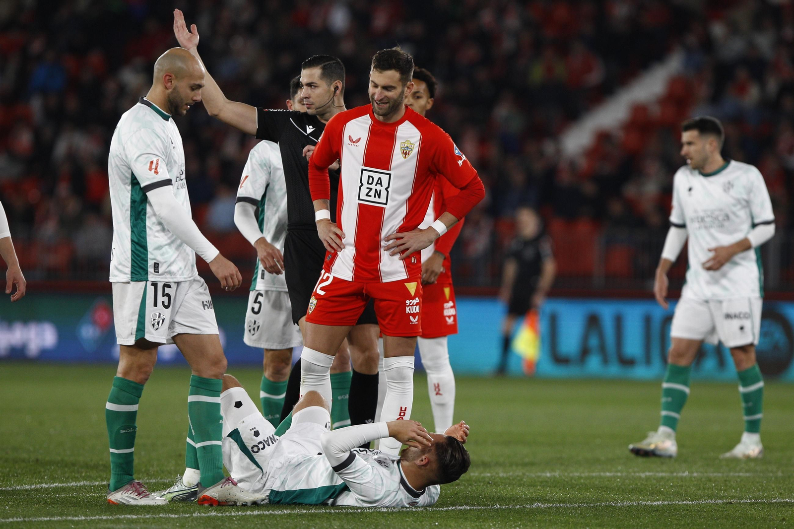 Las imágenes del partido U.D. Almería-S.D. Huesca