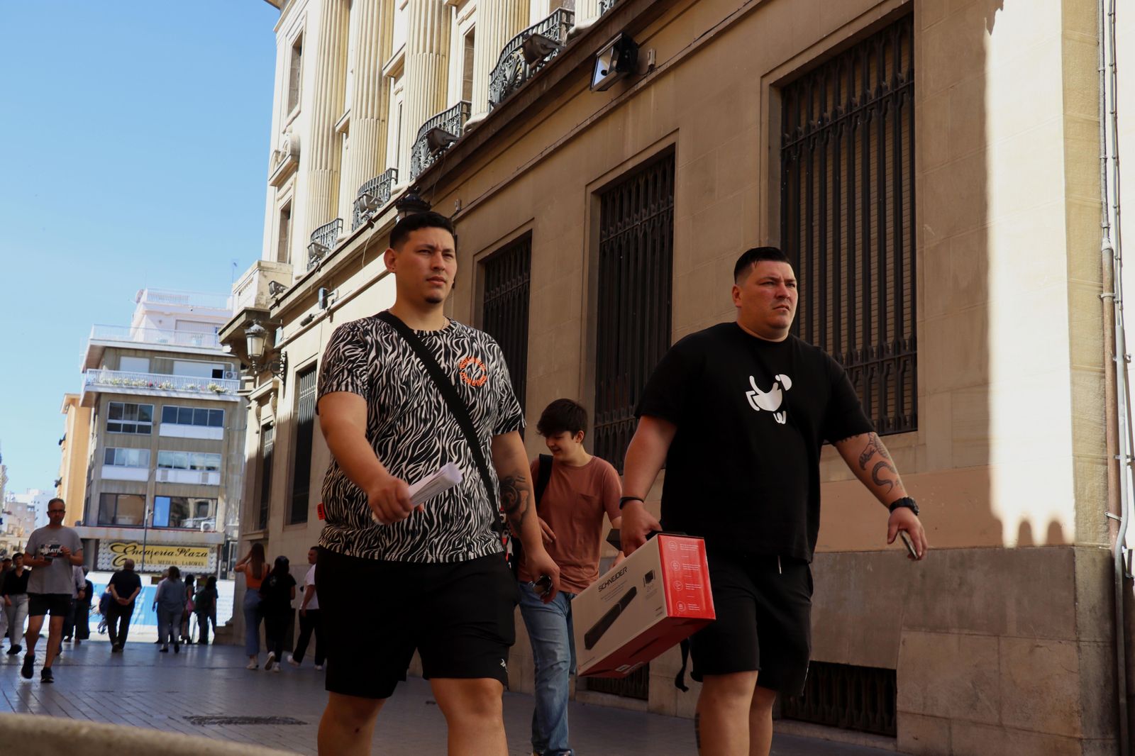 Imágenes del martes 25 de abril en Huelva