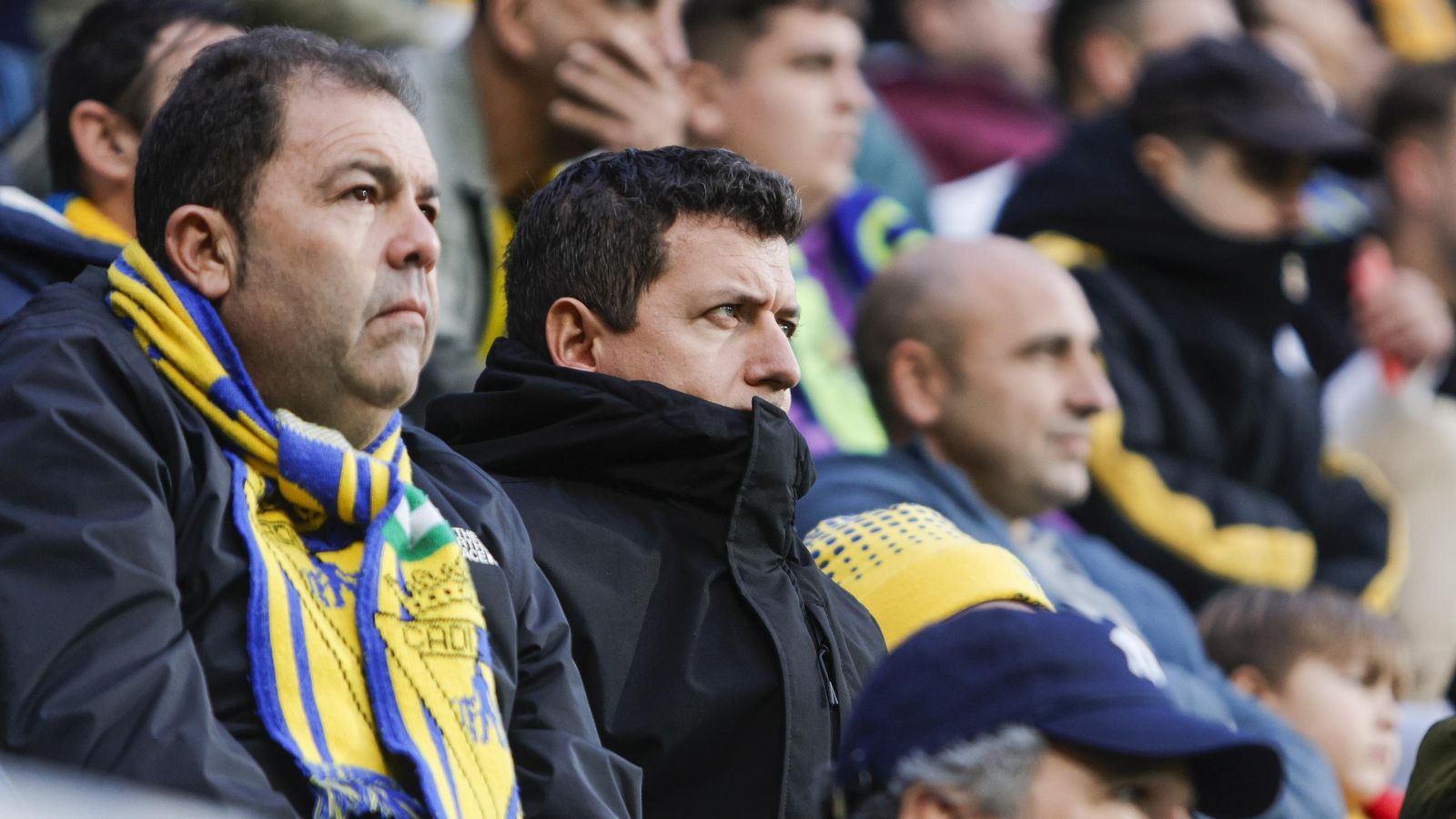 Búscate entre las fotos del partido de fútbol Cádiz CF - Albacete Balompié