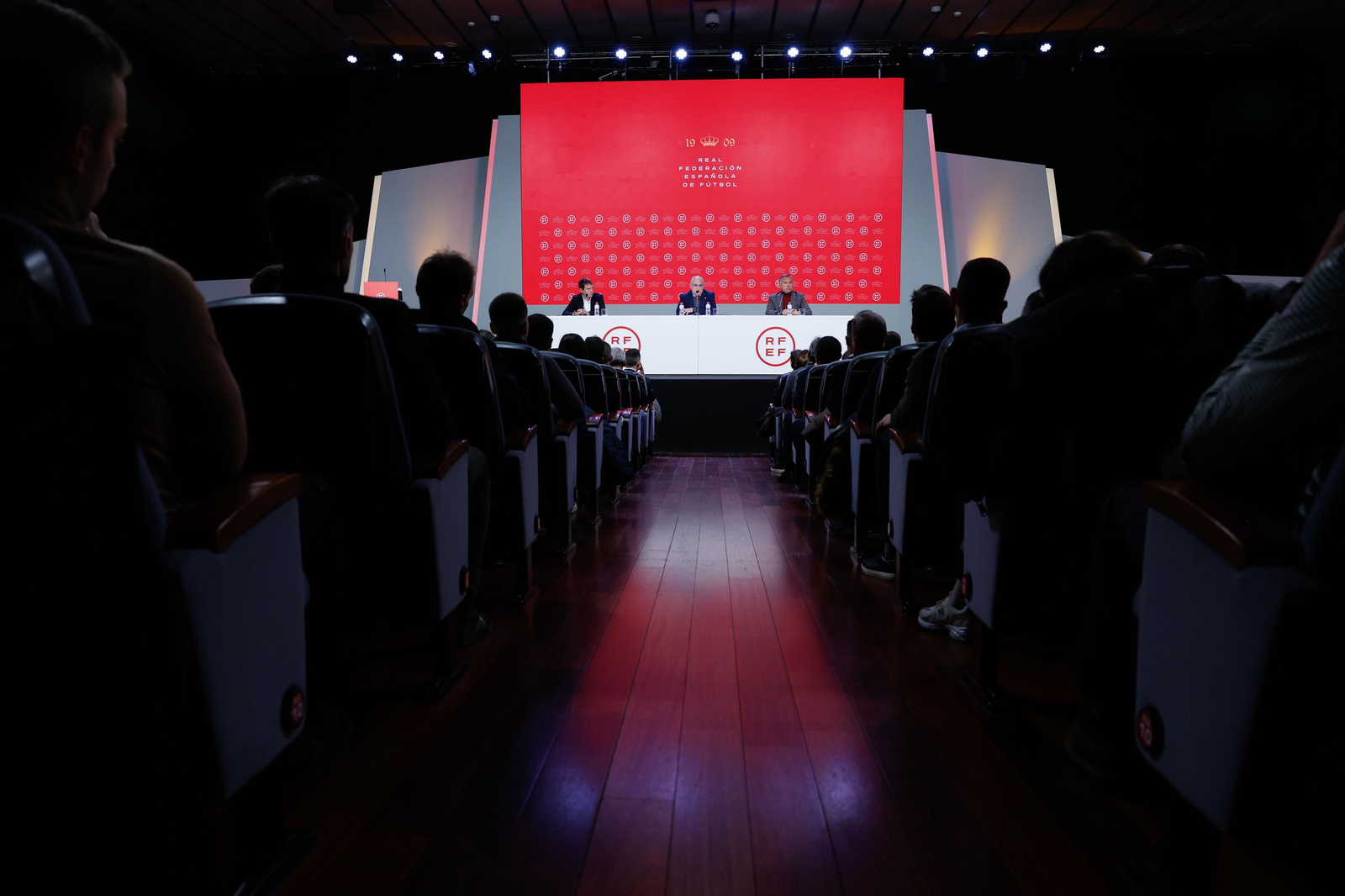 La rueda de prensa de la RFEF y el Comité Técnico de Ábitros del pasado jueves.
