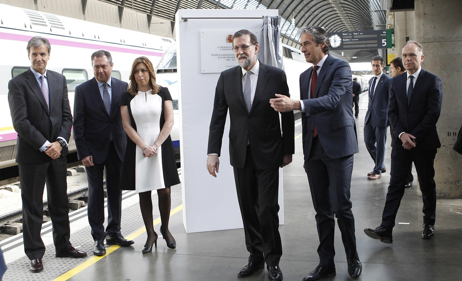 Las imágenes de la conmemoración de los 25 años del AVE