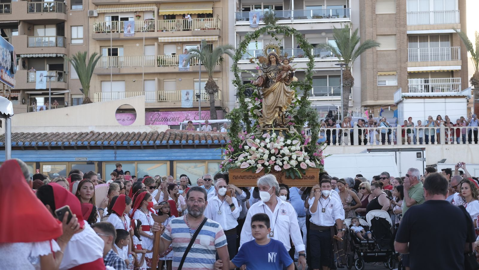 Imágenes de la procesión marinera de la Virgen del Carmen de Garrucha