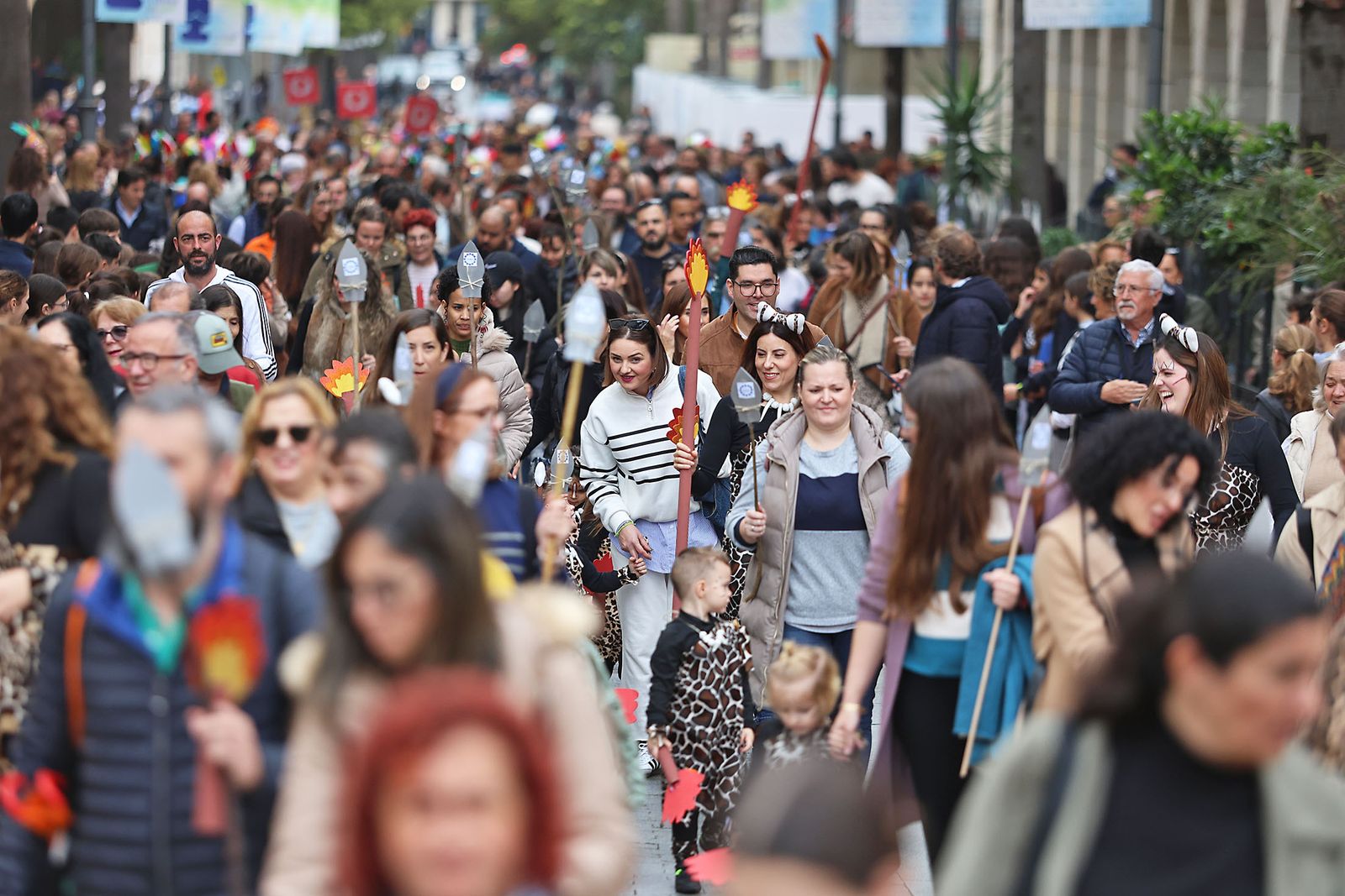 Imágenes del desfile “Un paseo por la historia”  de los niños del colegio Funcadia de Huelva