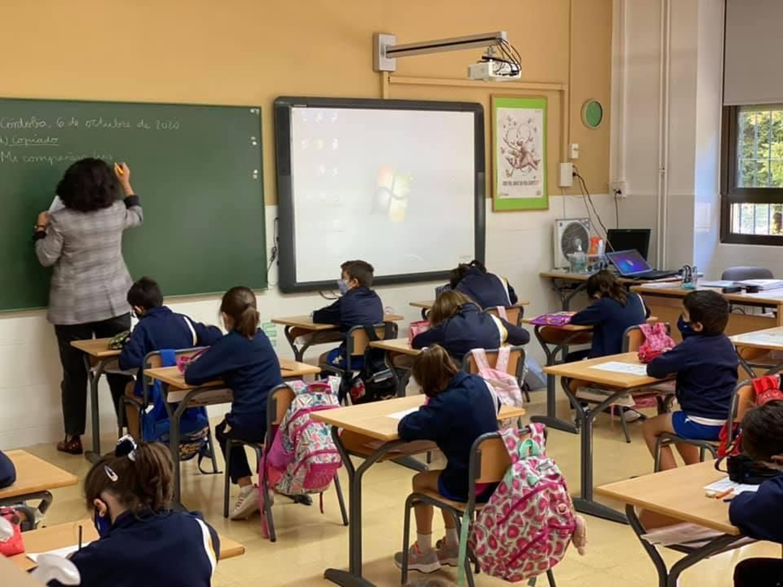 Alumnos del colegio La Salle durante una clase.