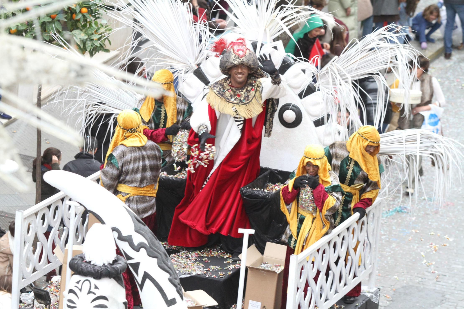 Cabalgata de los Reyes Magos 2018: Melchor, Gaspar y Baltazar adelantan su salida para llenar de ilusión las calles de Huelva