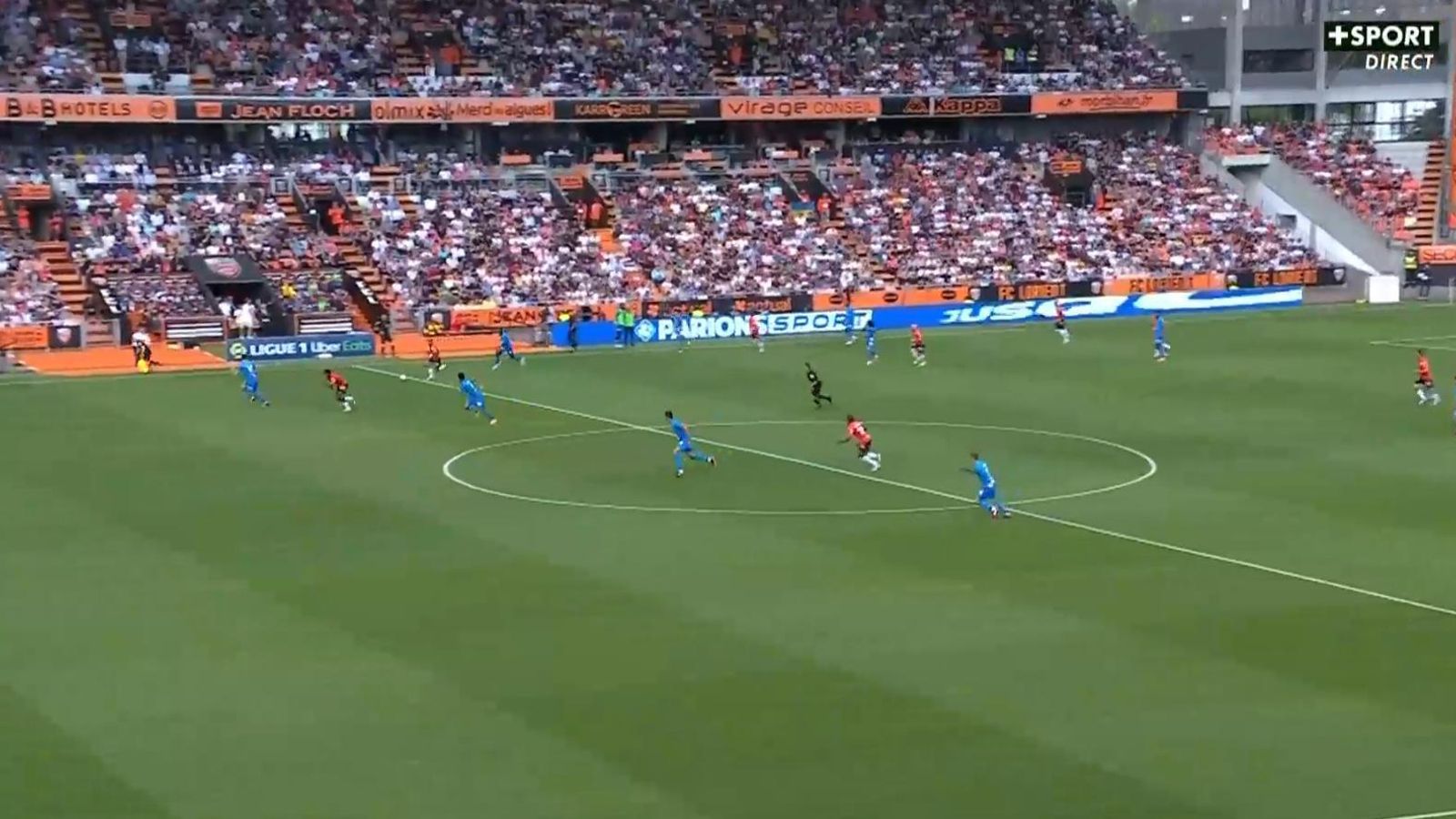 Riesgos en defensa. Mucho campo a la espalda.