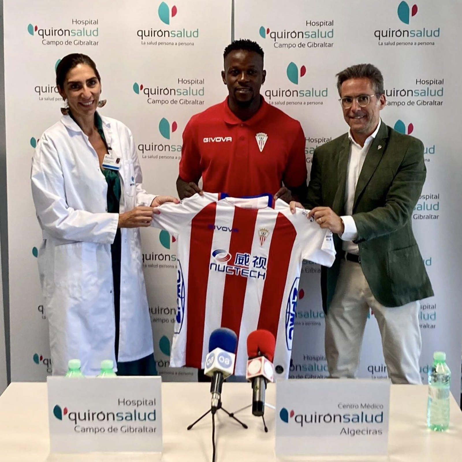 Admonio, en su presentación con el Algeciras.