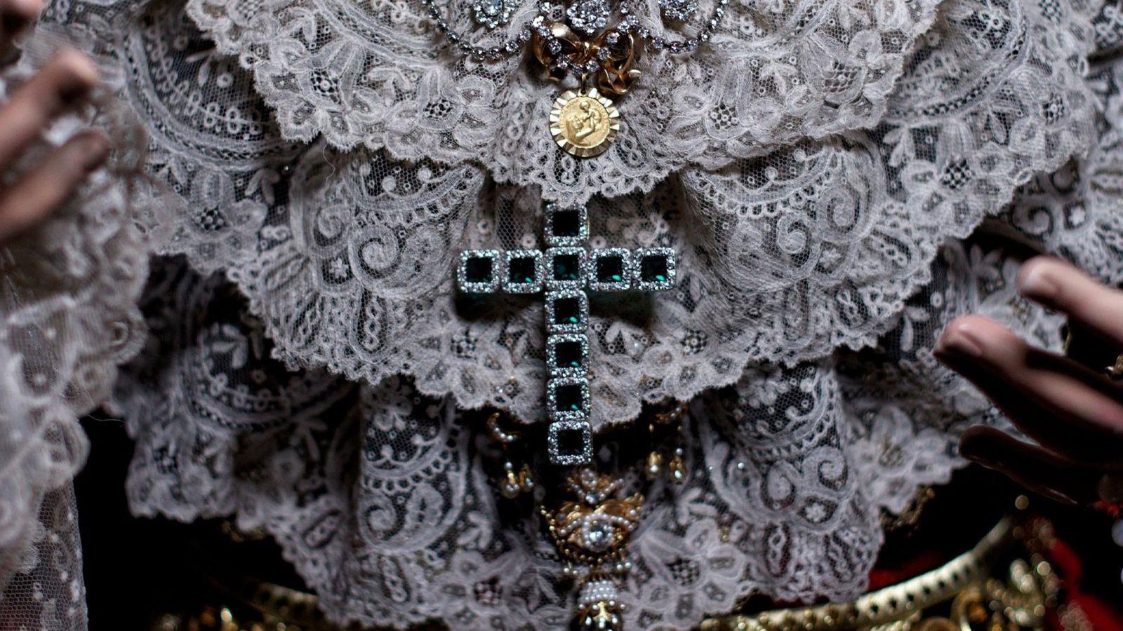 Fotogalería ‘Granada bajo palio’ 2025: María Santísima de la Caridad