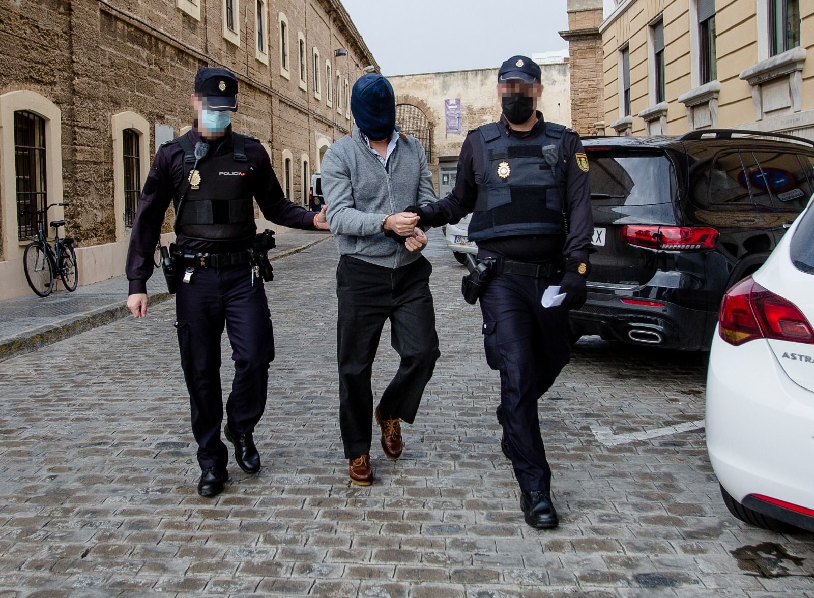 El acusado, a su llegada a la Audiencia Provincial de Cádiz.