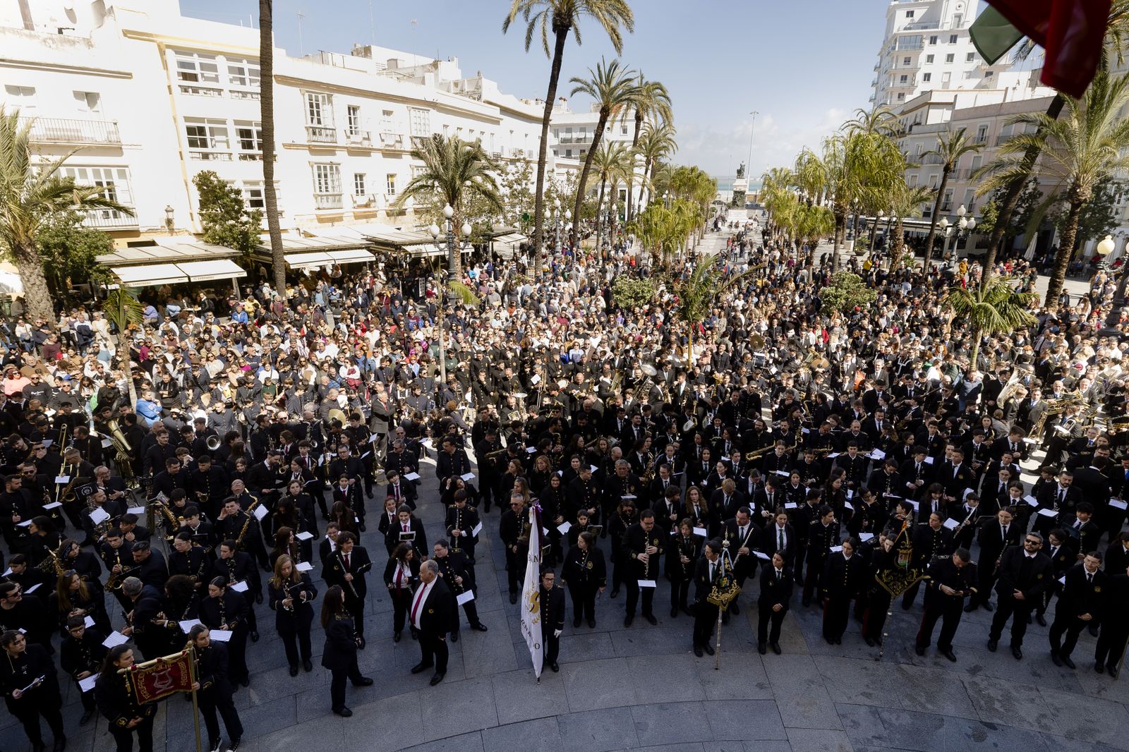 Pasacalles y encuentro de bandas de música de la provincia de Cádiz.