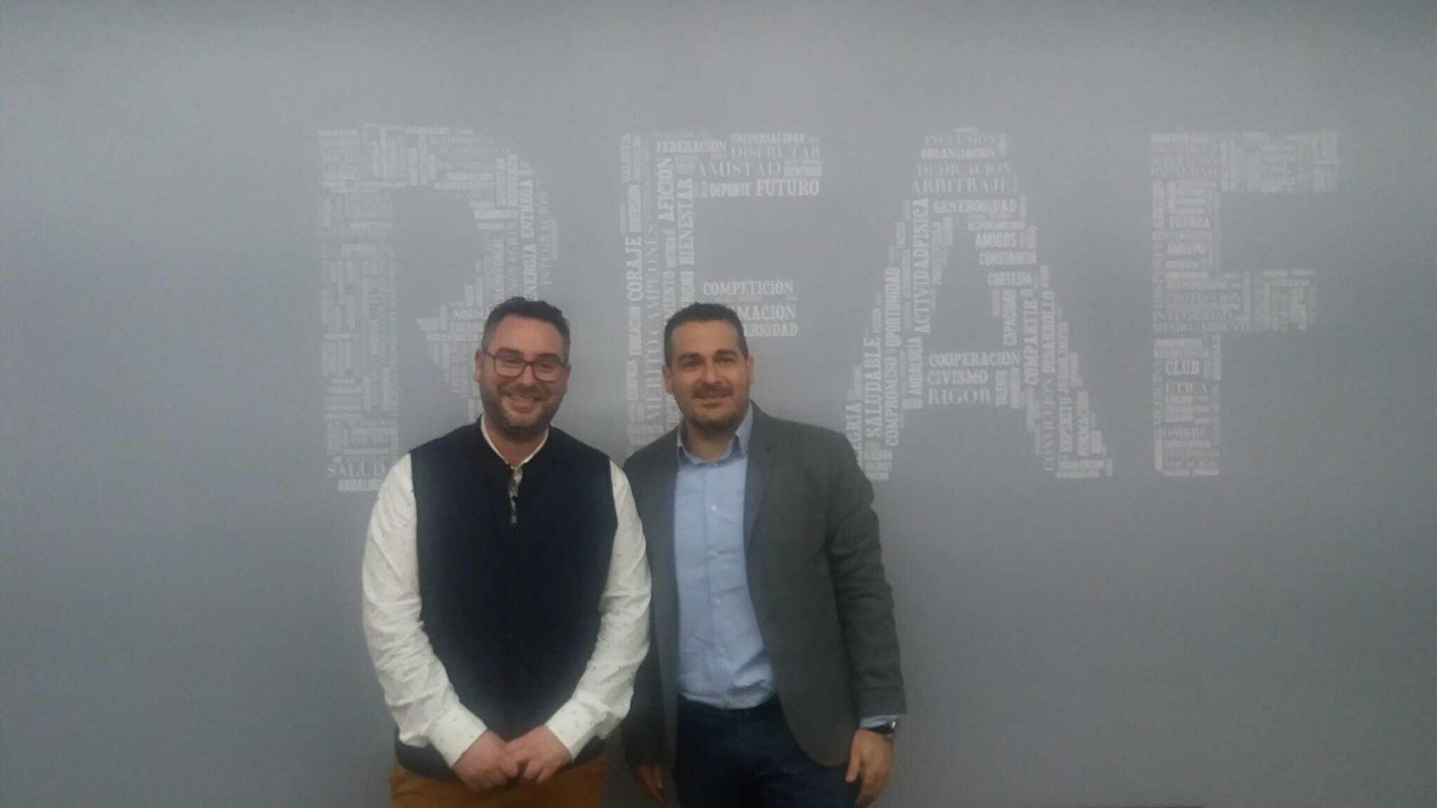 Manolo Écija, durante una reunión de la FAF