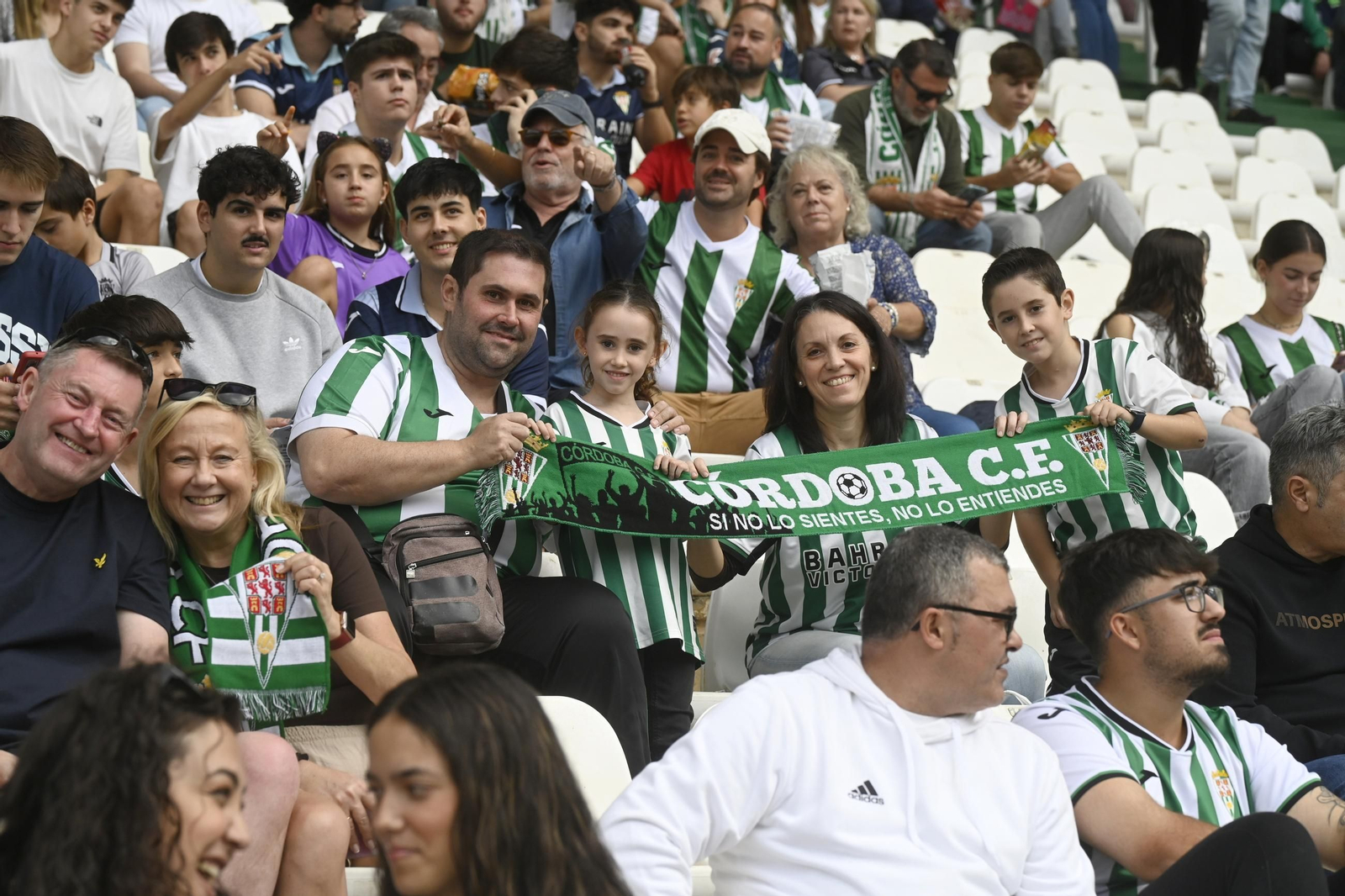 Las mejores fotos del imponente ambiente en El Arcángel para el Córdoba CF - Ceuta