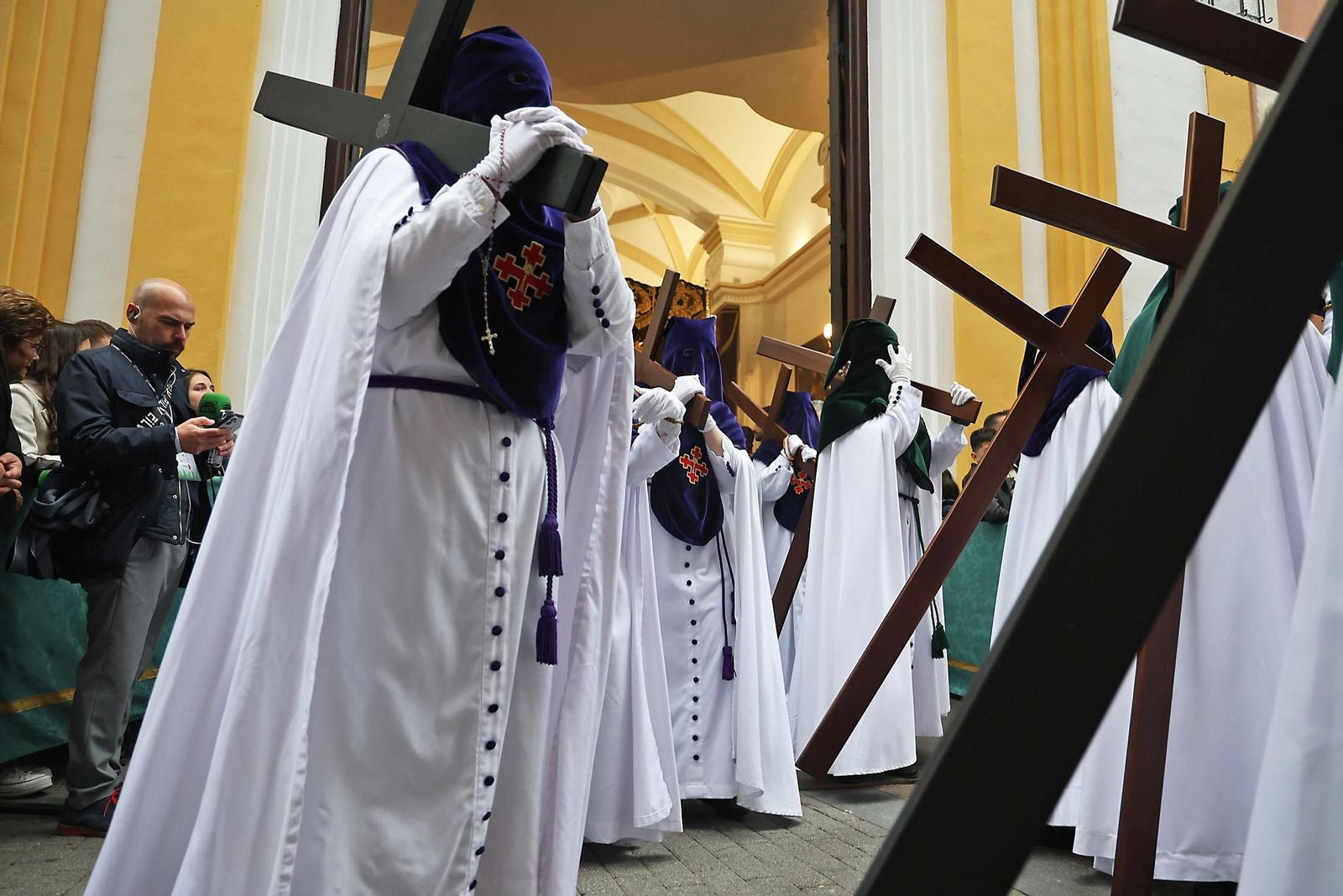 Miércoles Santo: La Hermandad de La Esperanza por las calles de Huelva