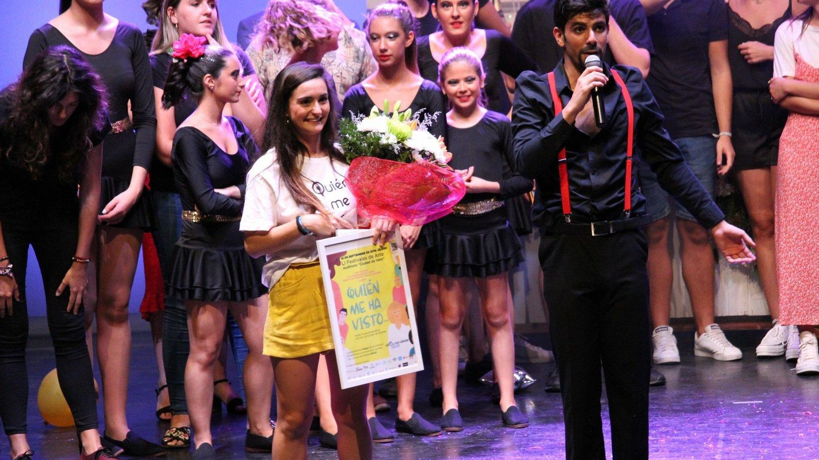 La directora, Gema del Castillo, tras la función.