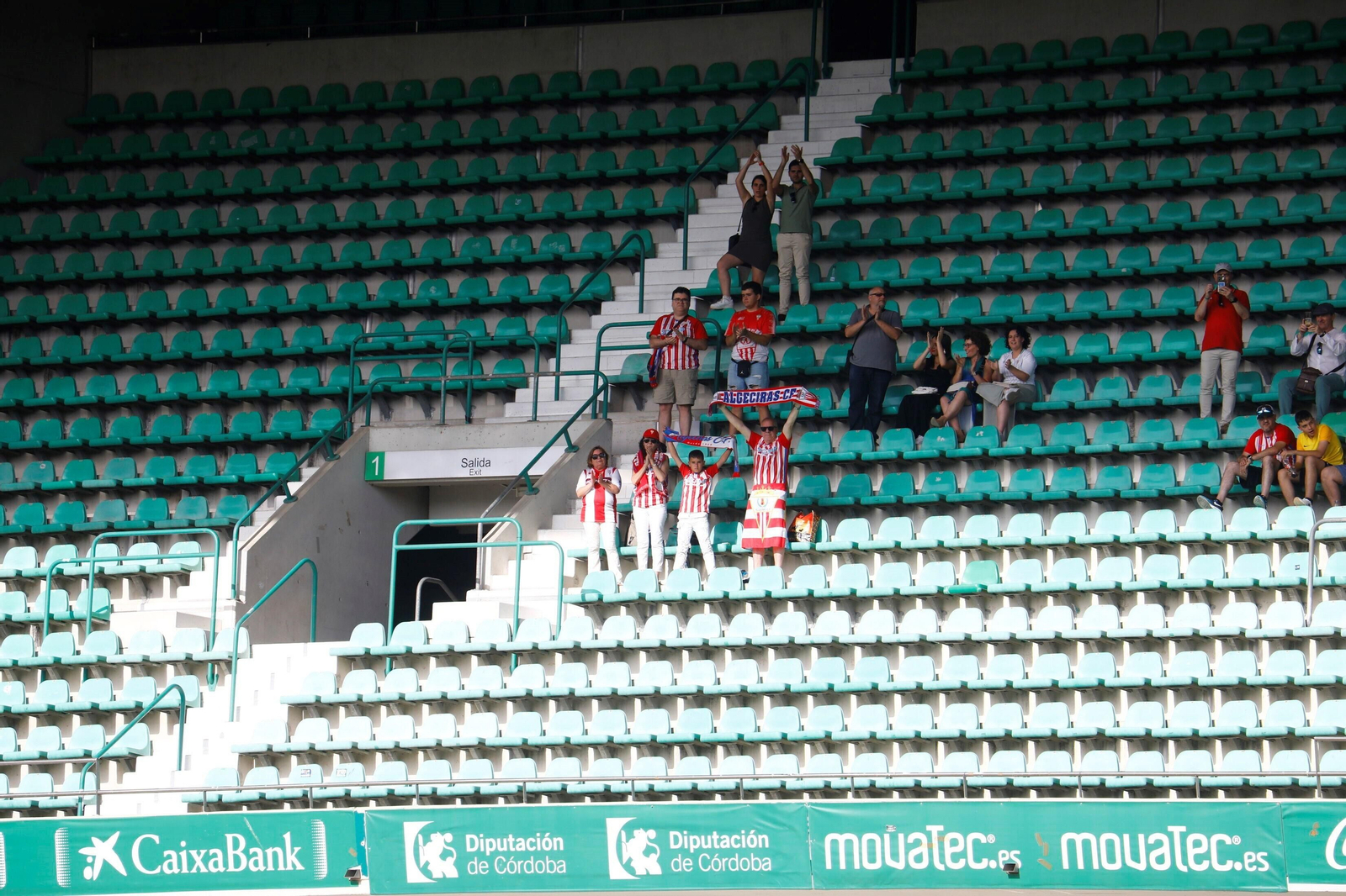 Las mejores fotos del ambiente en El Arcángel para el Córdoba CF - Algeciras