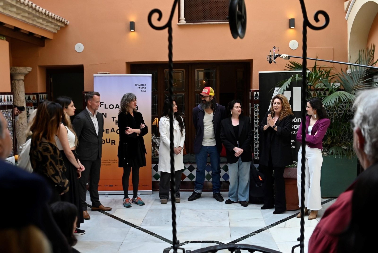 Estrella Morente y una decena de artistas presentan el concierto por la paz de Córdoba, en imágenes