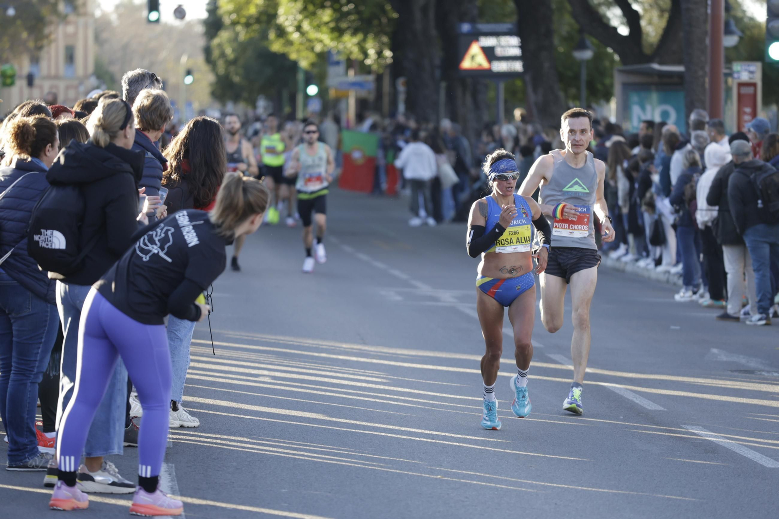 Búscate en el Zurich Maratón de Sevilla 2025
