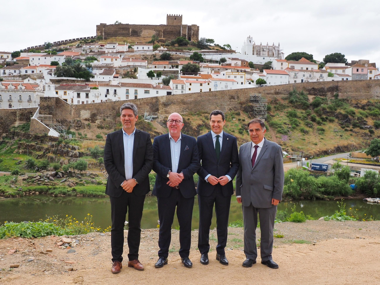 Juanma Moreno este jueves en Mértola.