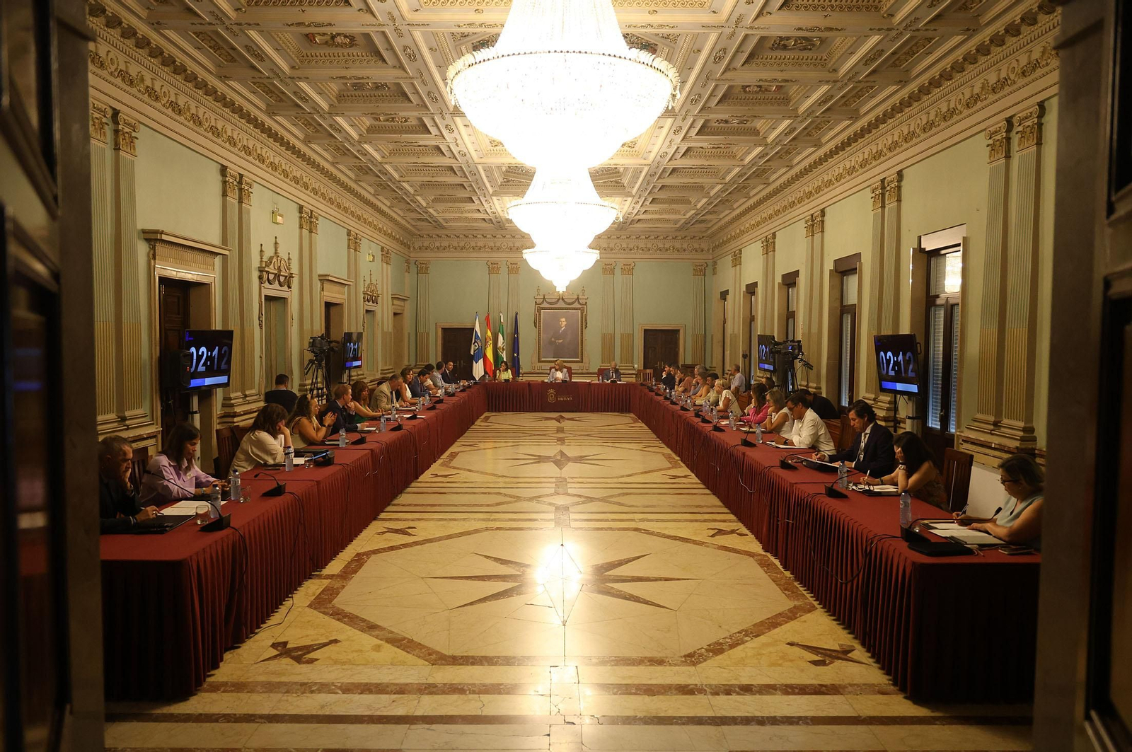 Imágenes del pleno extraordinario celebrado en el Ayuntamiento de Huelva