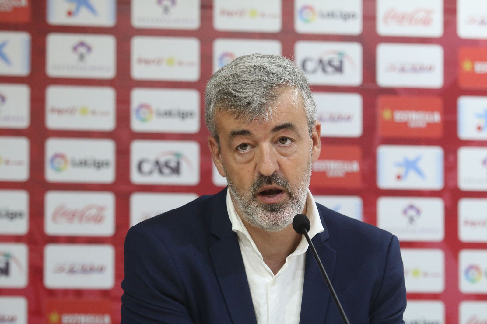 Óscar Fernández ya sabe que le espera un inicio de curso bastante complicado