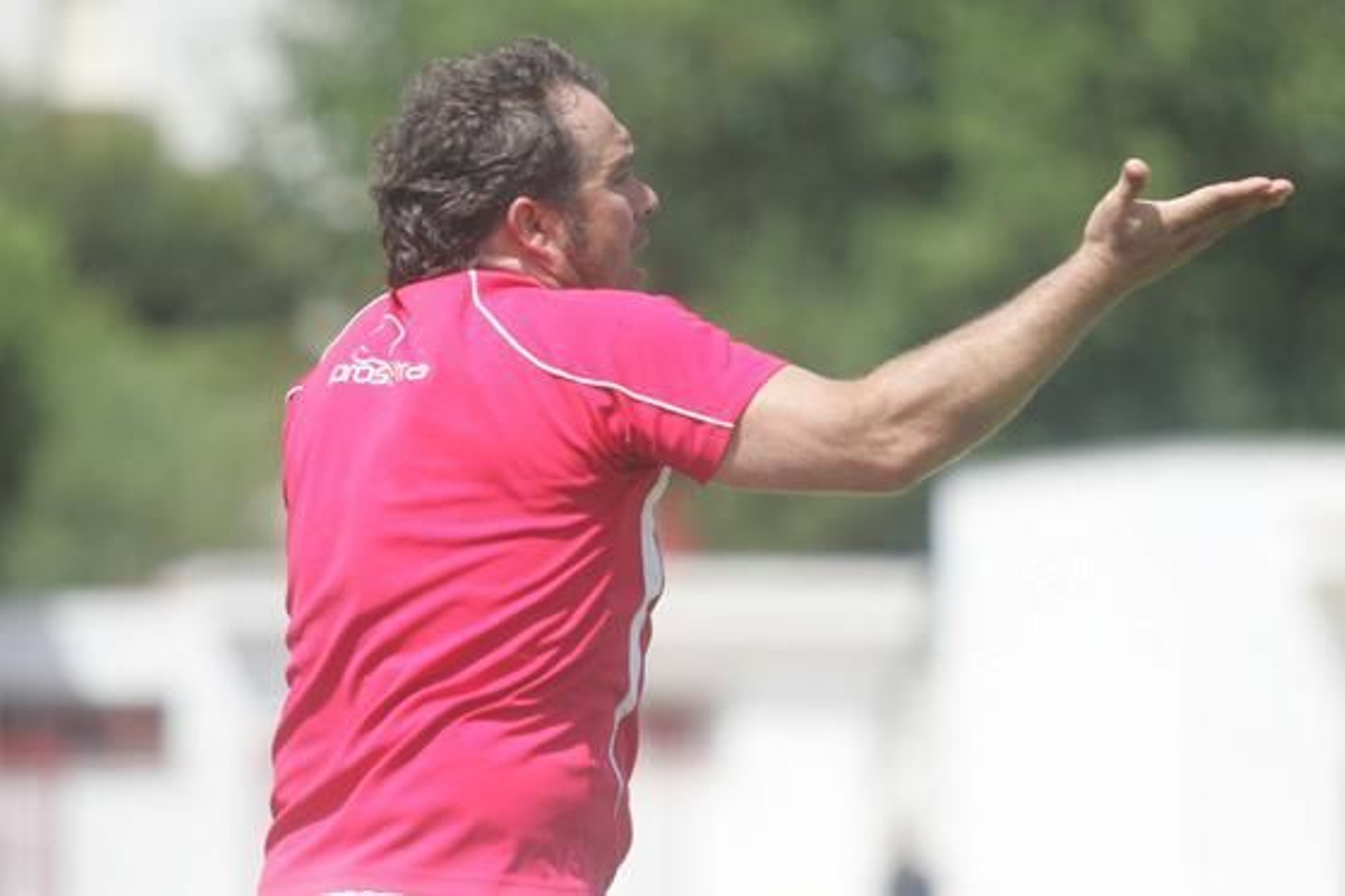 El San Roque desperdicia dos goles de ventaja ante el Pozoblanco y sufre, en su estreno como local, su primera bofetada de la temporada./Fotos: Quiñones

Foto: J.M.Q.