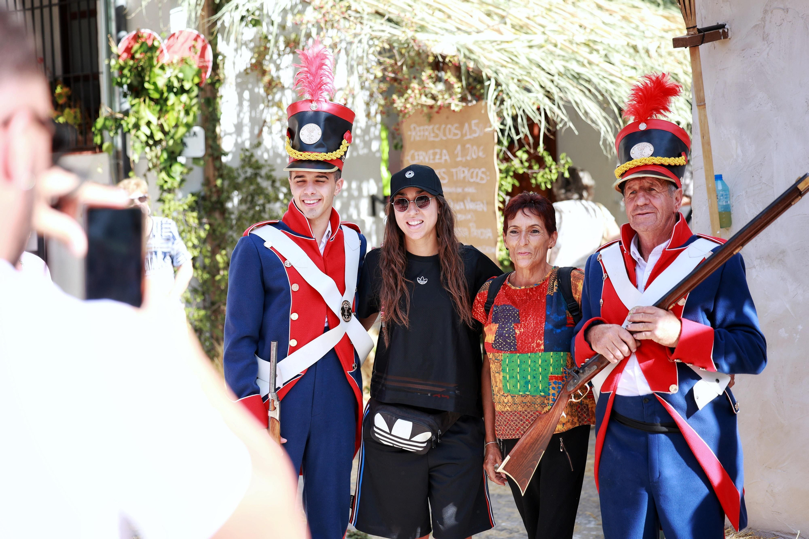 Los bandoleros triunfan Grazalema: las mejores imágenes de la popular recreación de la Sierra de Cádiz