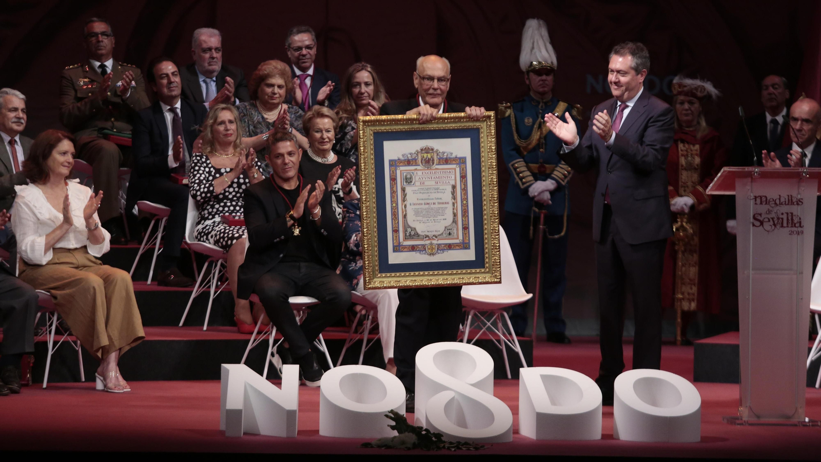 Las imágenes de la entrega de las Medallas de Sevilla