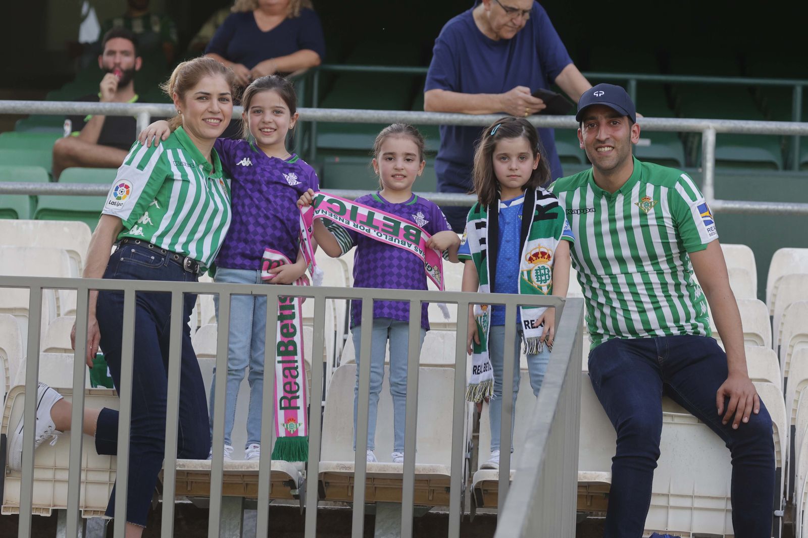 Búscate en las gradas del Villamarín