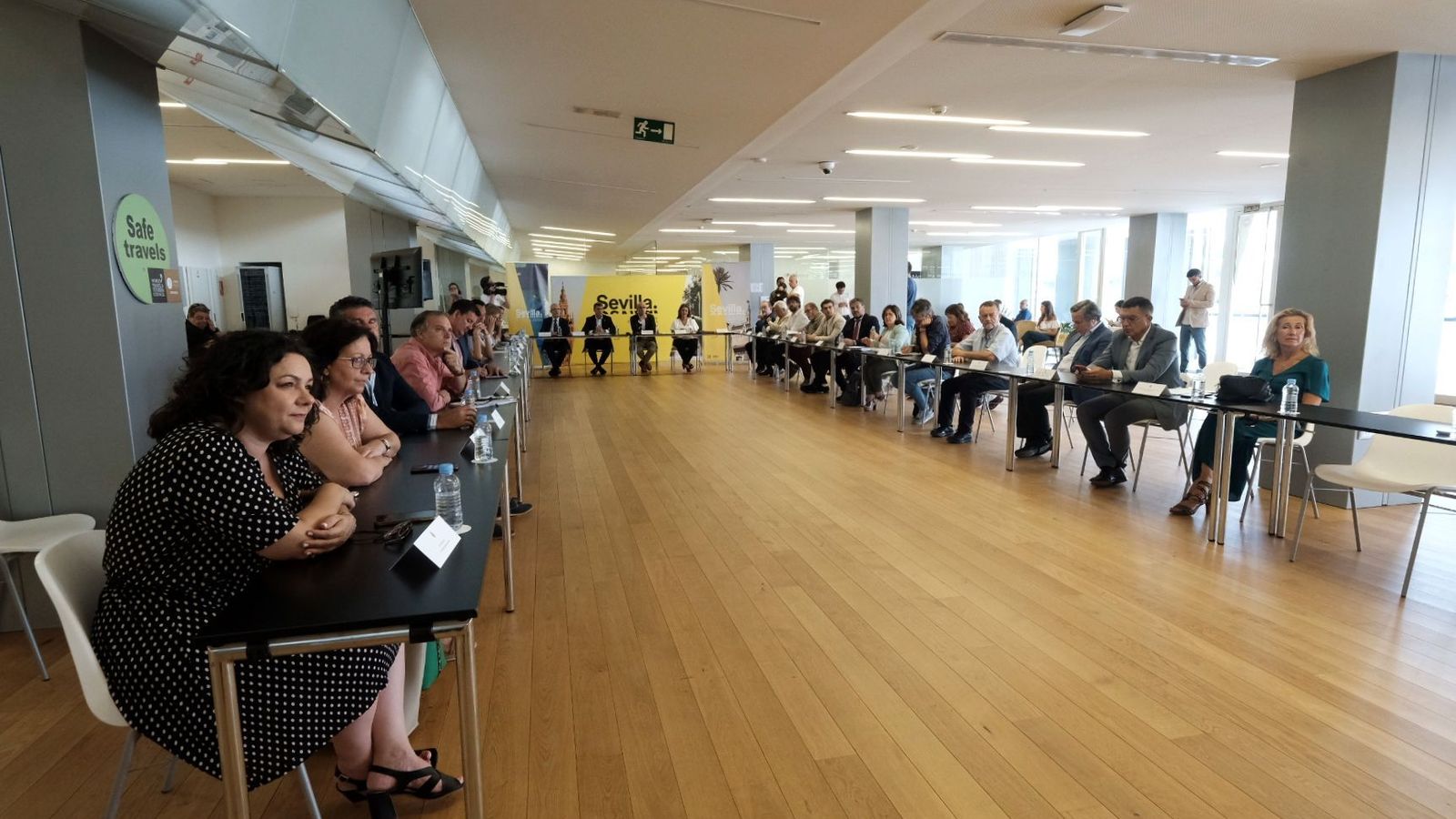 El documento, elaborado por profesores universitarios,  ha sido analizado por la comisión técnica del Plan Estratégico y avalado hoy por la comisión institucional.