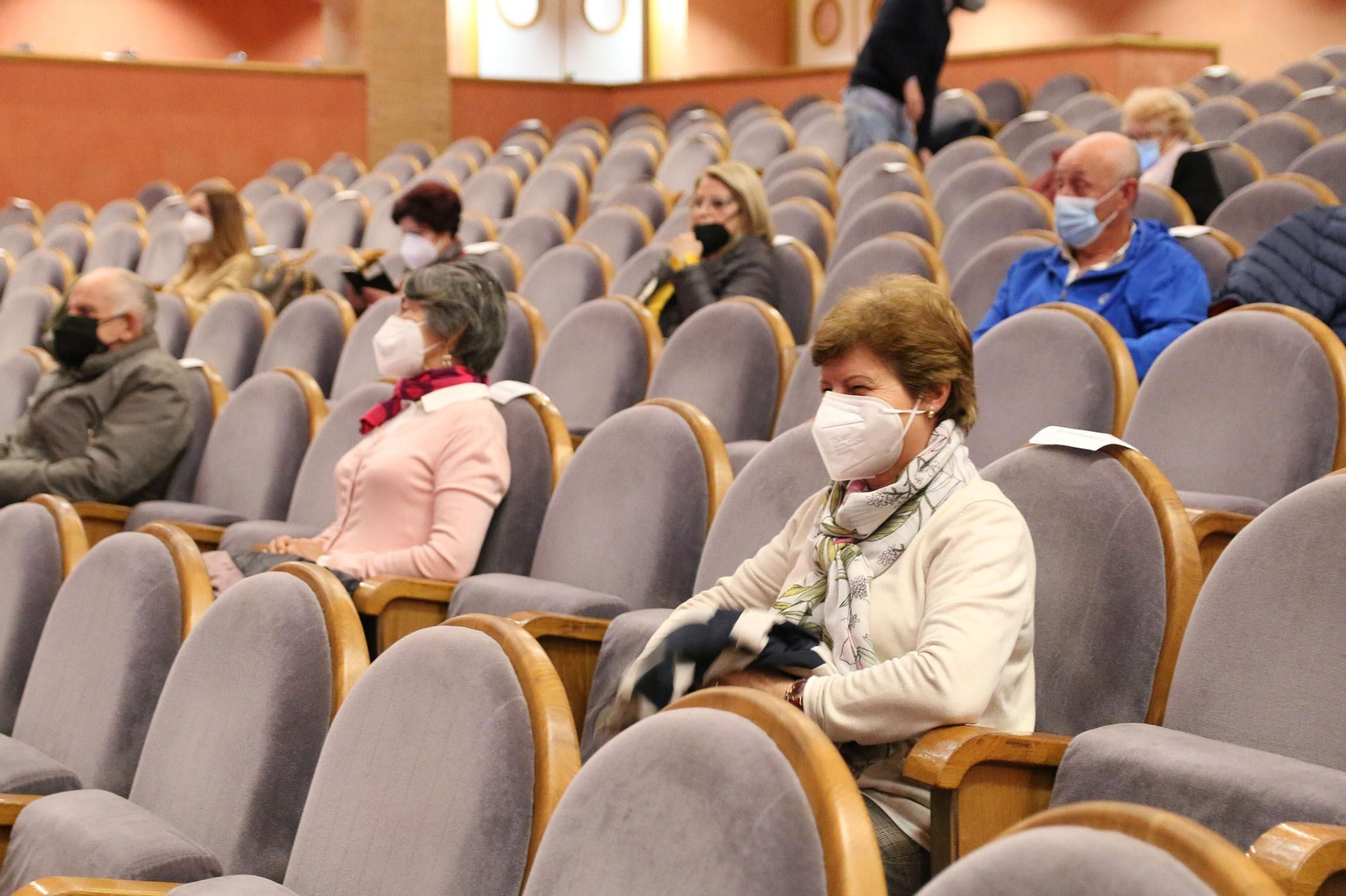Fotogalería Diario de los Libros, con Marta Robles y su obra 'Pasiones carnales'