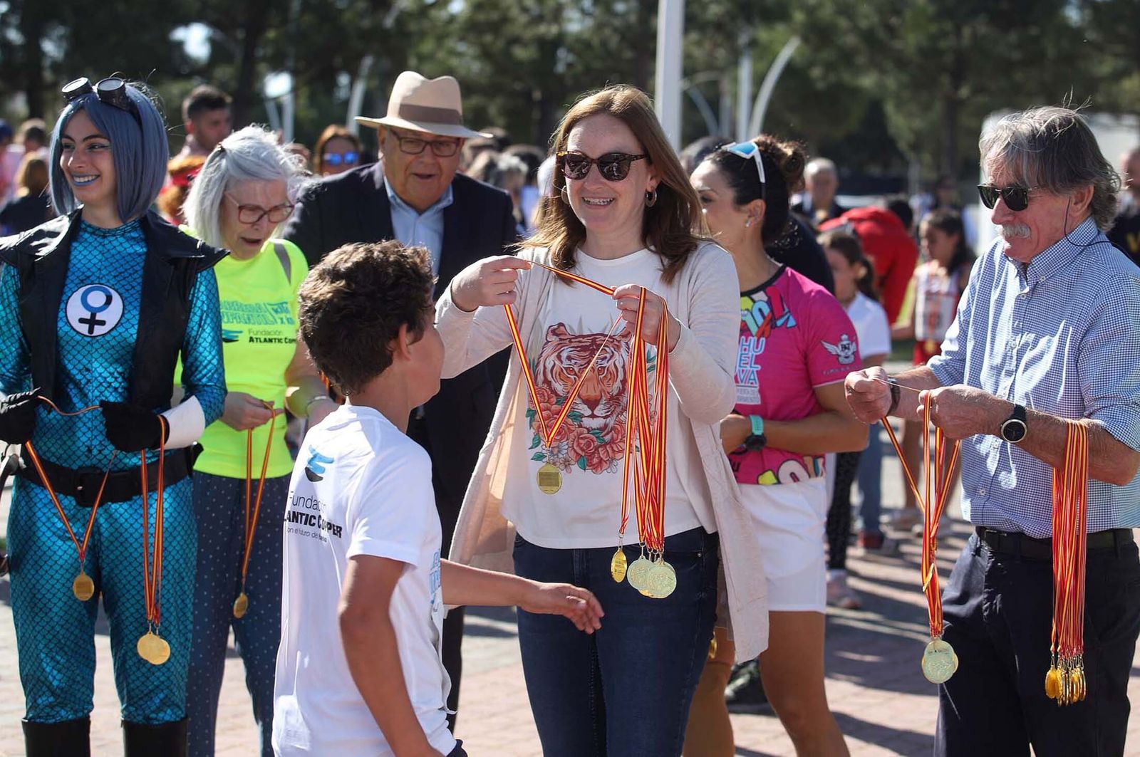 Imágenes de la carrera infantil previa a la "10K Puerta del Descubrimiento"