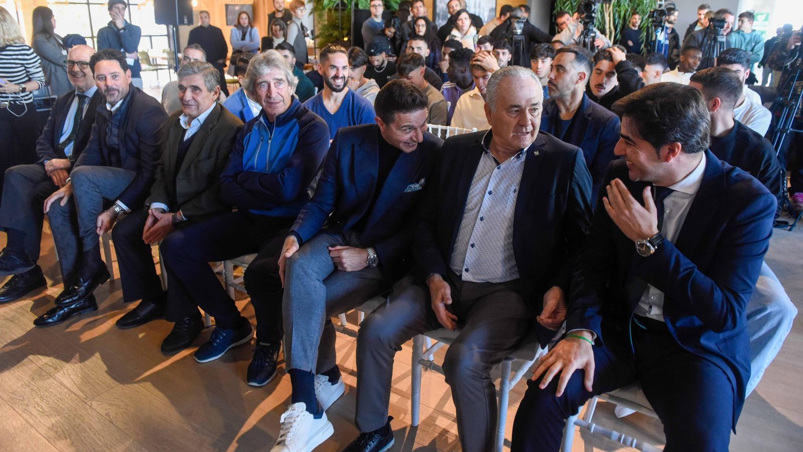 Las imágenes de la despedida de Andrés Guardado