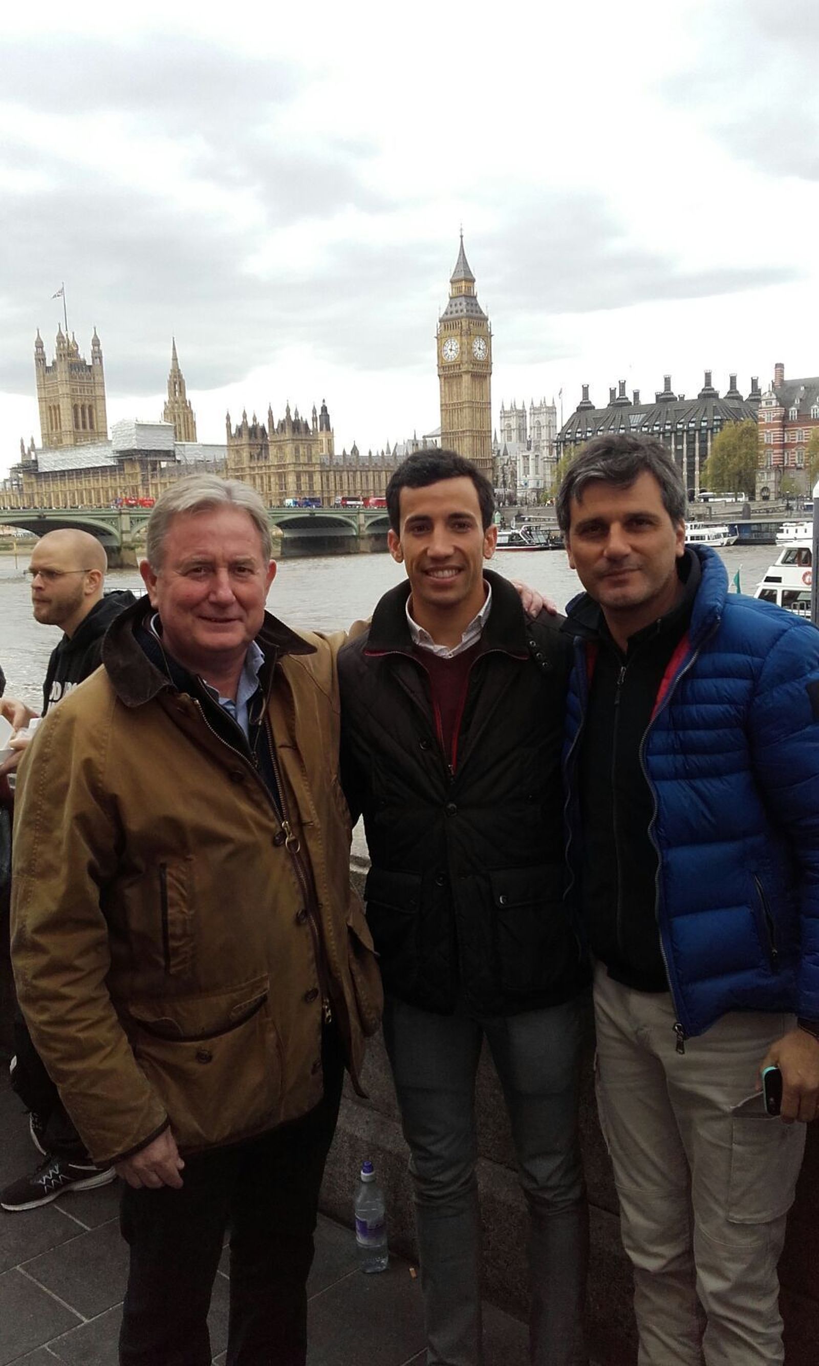 David de Miranda junto a Mark Rayner y su apoderado Jorge Buendía, con el Big Ben a sus espaldas.
