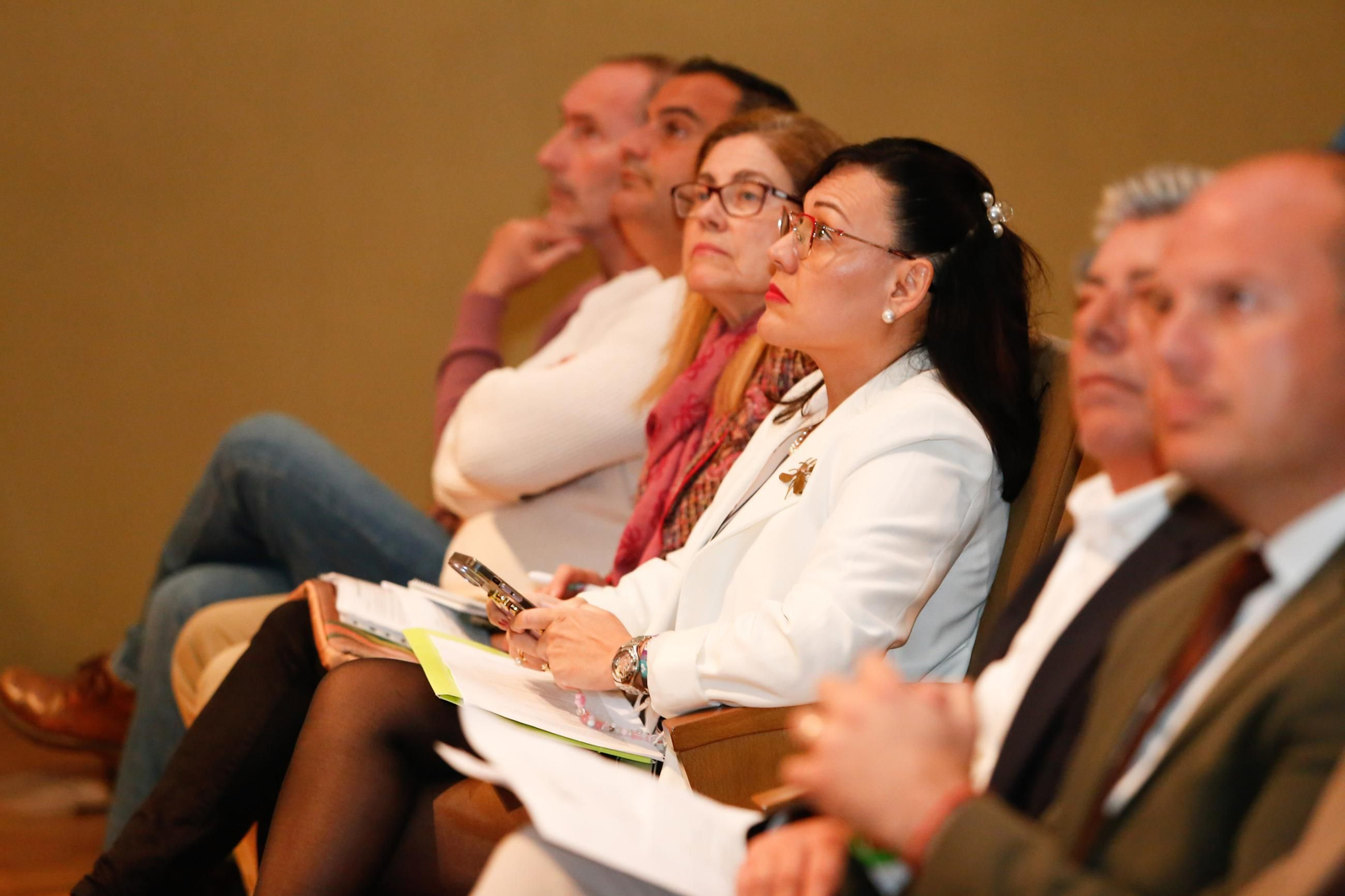 Las fotos de la jornada sobre el alga invasora en Tarifa