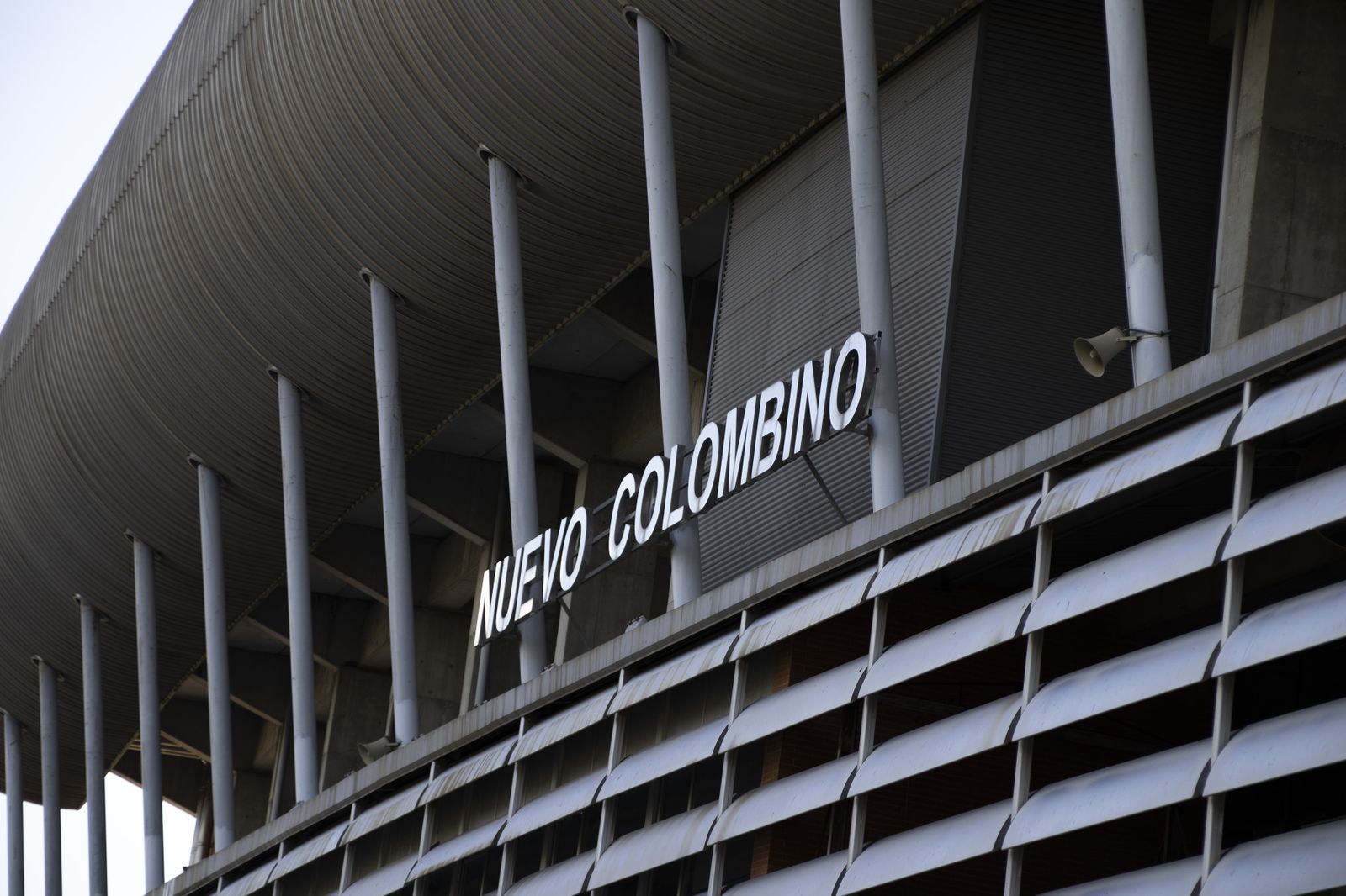 Largas colas en el Nuevo Colombino para las entradas del partido ante el Cacereño