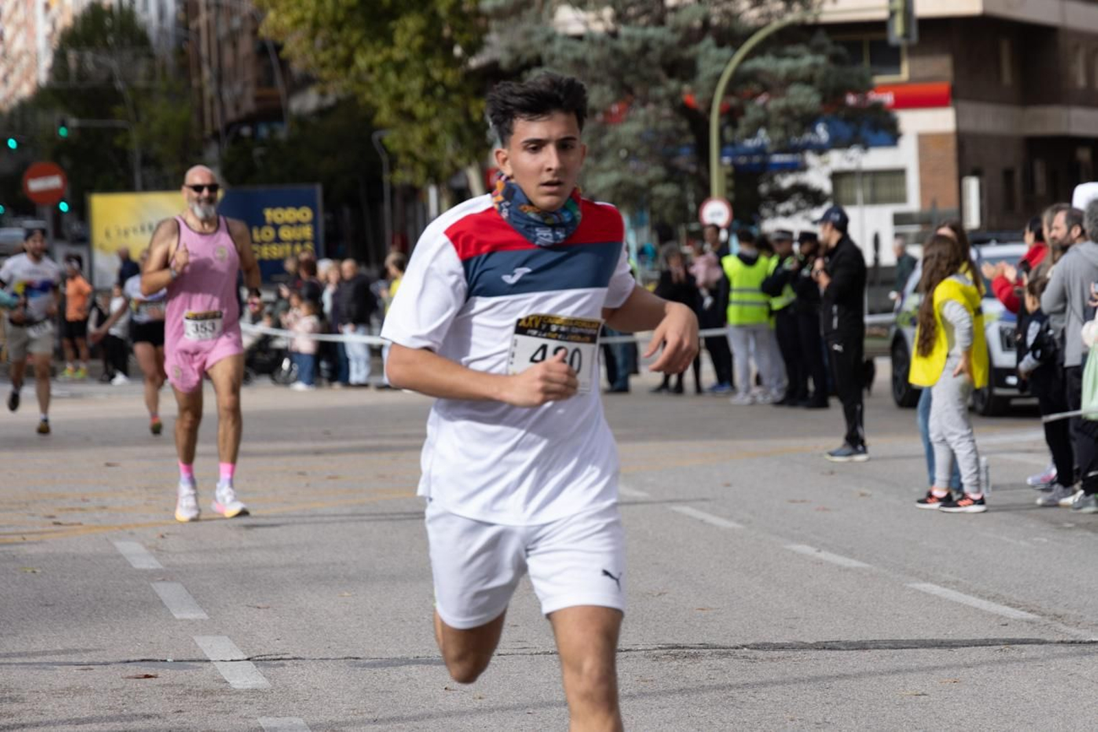 Atletismo por la paz y la integración en la XXV Carrera y Caminata del IES Santa Catalina de Alejandría (I)