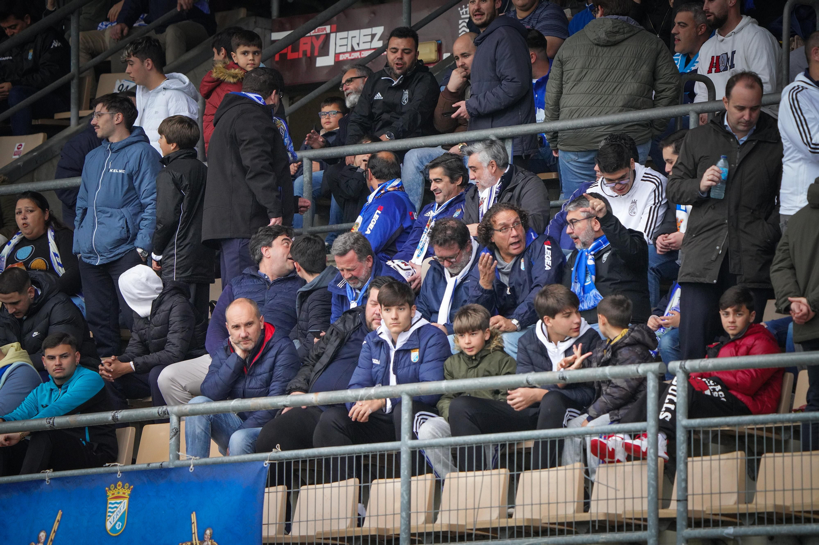 Búscate en el partido del Xerez CD - Cabecense
