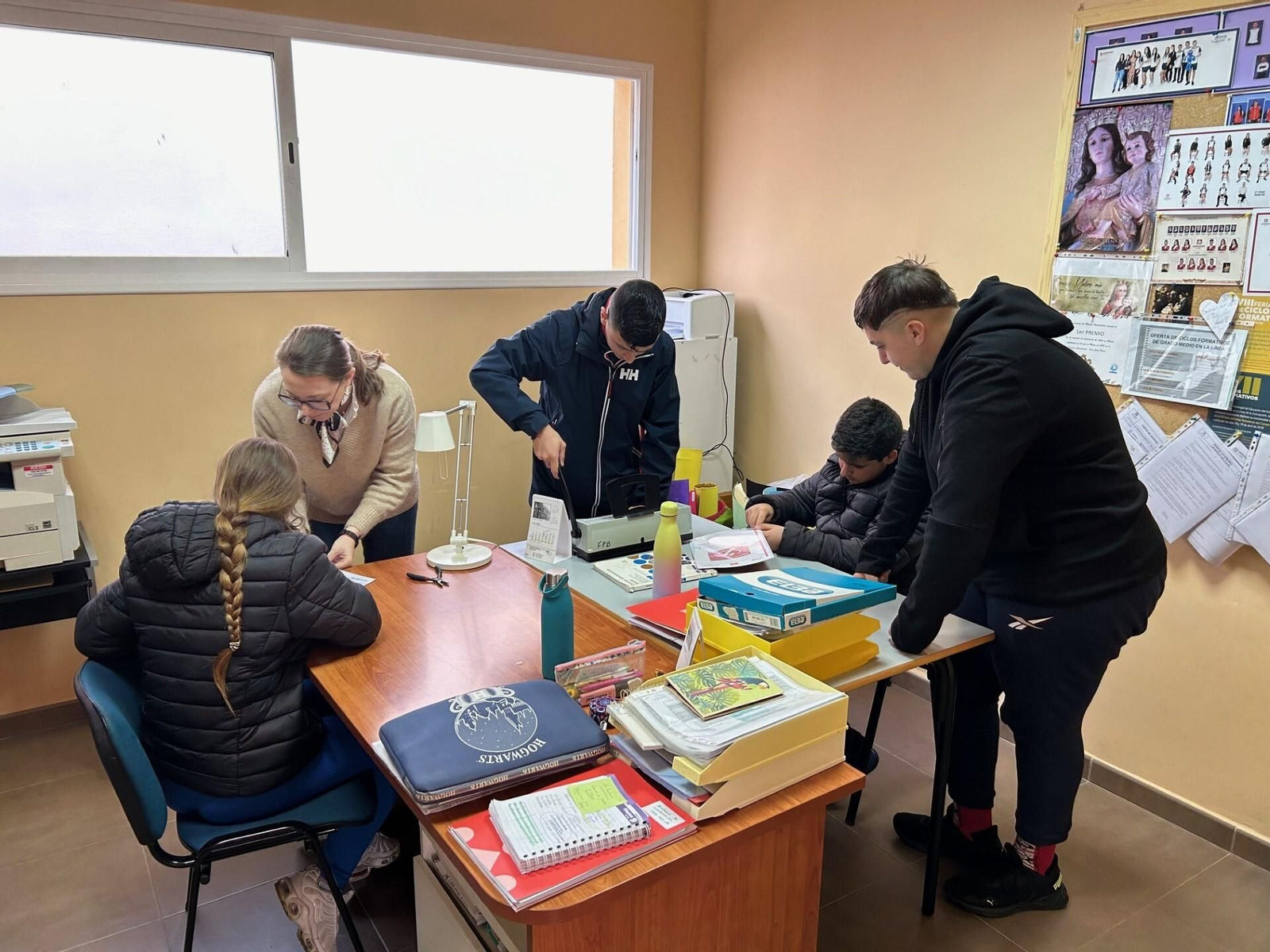 Las clases del Colegio Salesiano de La Línea con la Balona como eje, en imágenes