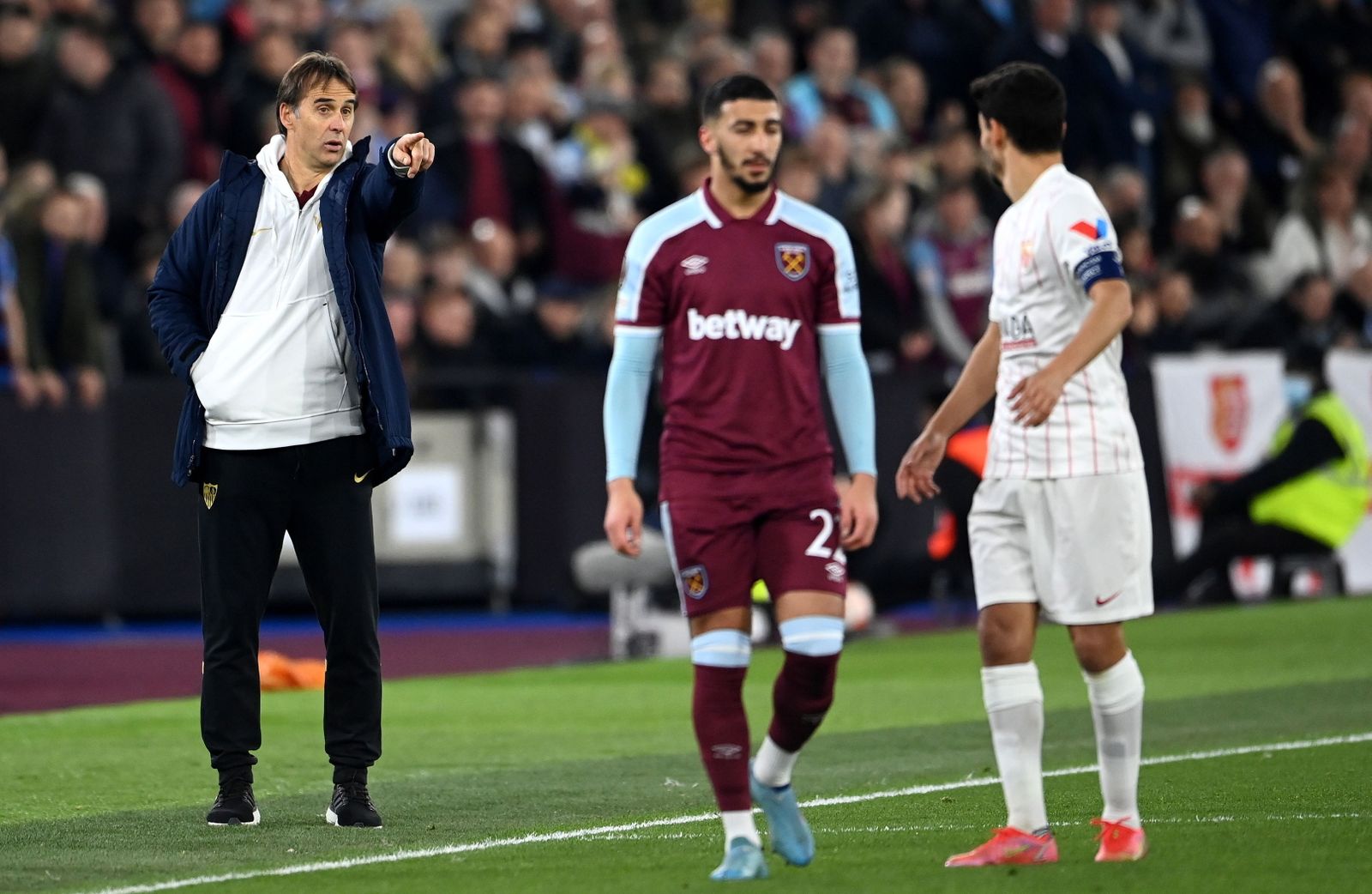Las imágenes del West Ham - Sevilla