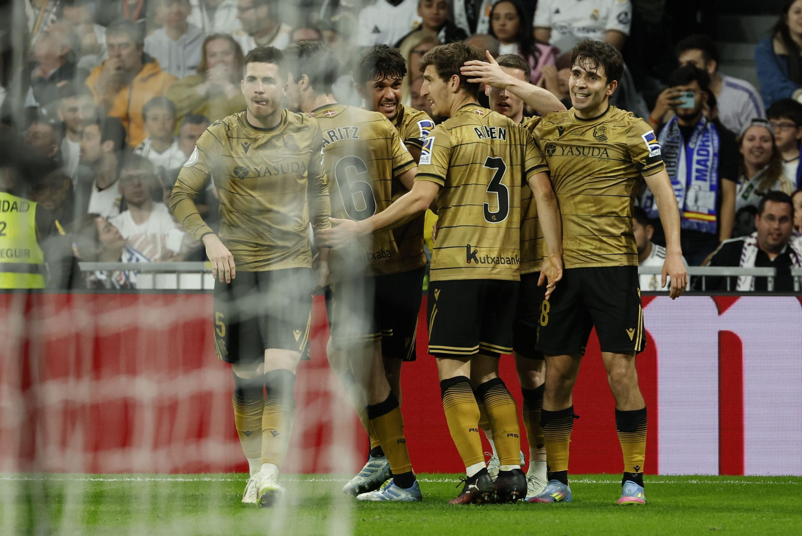 Las fotos del Real Madrid - Real Sociedad camino del Estadio de la Cartuja