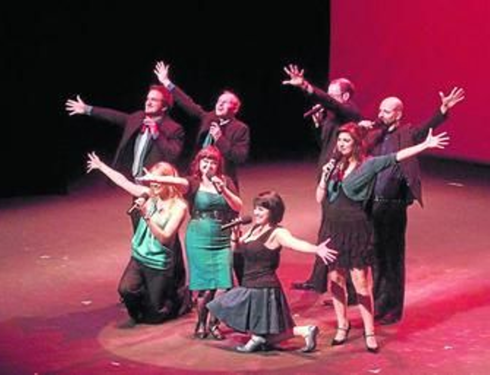 The Swingle Singers durante su actuación del viernes en Roquetas de Mar.