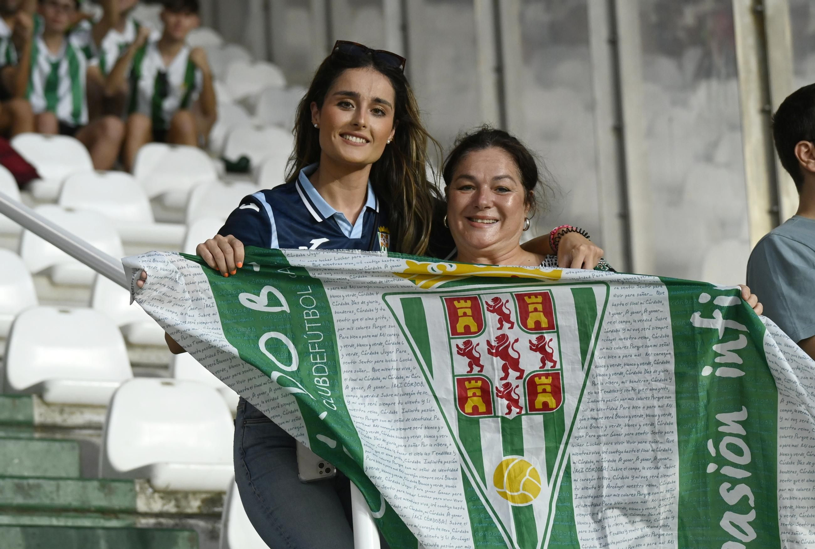 Las mejores fotos del ambiente en El Arcángel para el Córdoba CF - Las Palmas