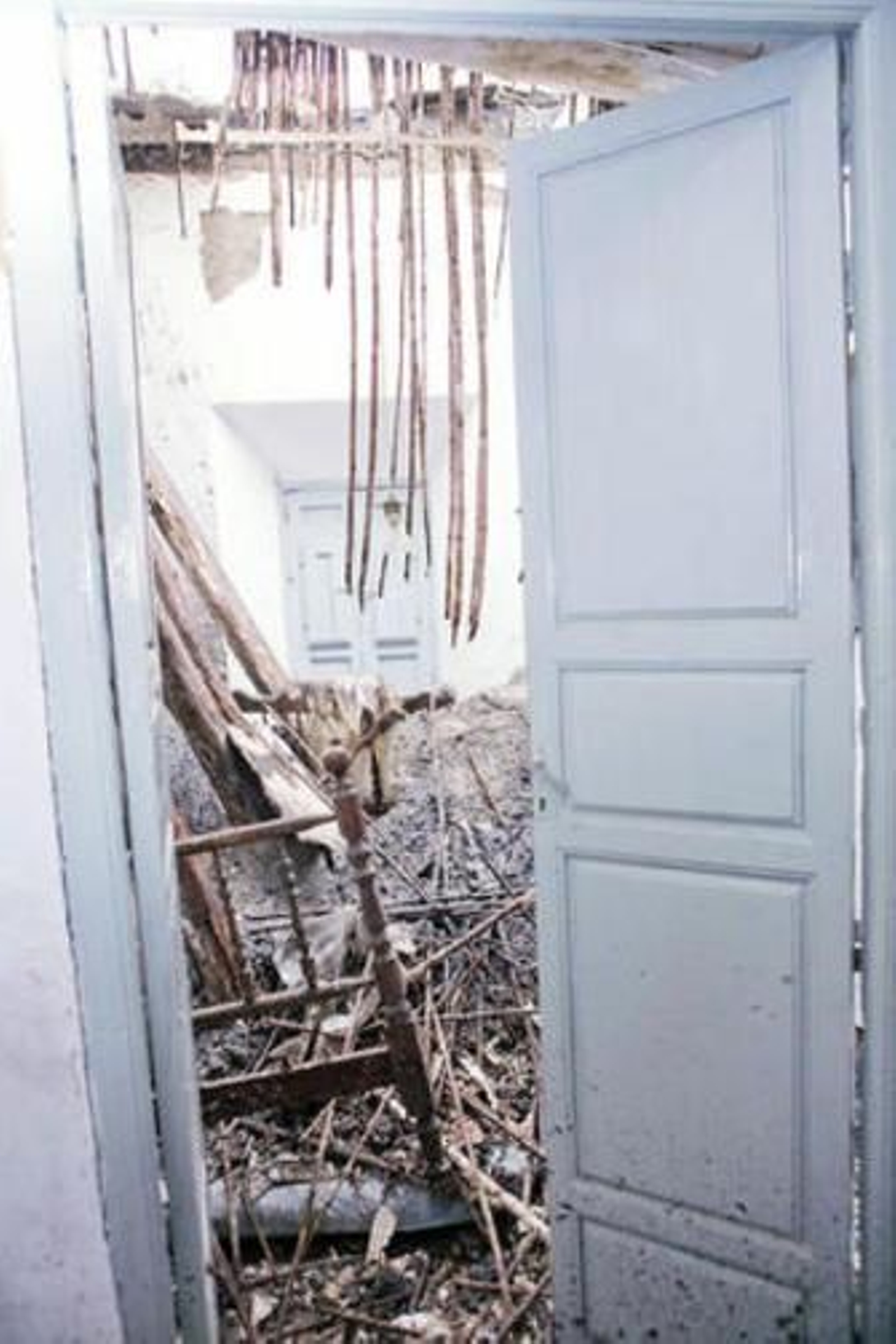 Estado de una vivienda en Carchuna, tras derrumbarse el techo por las lluvias.