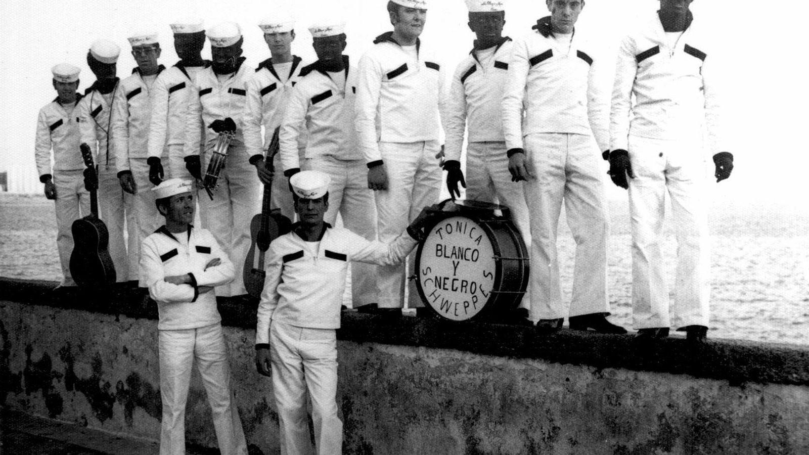 Comparsa 'Los blanco y negro', de 1970.