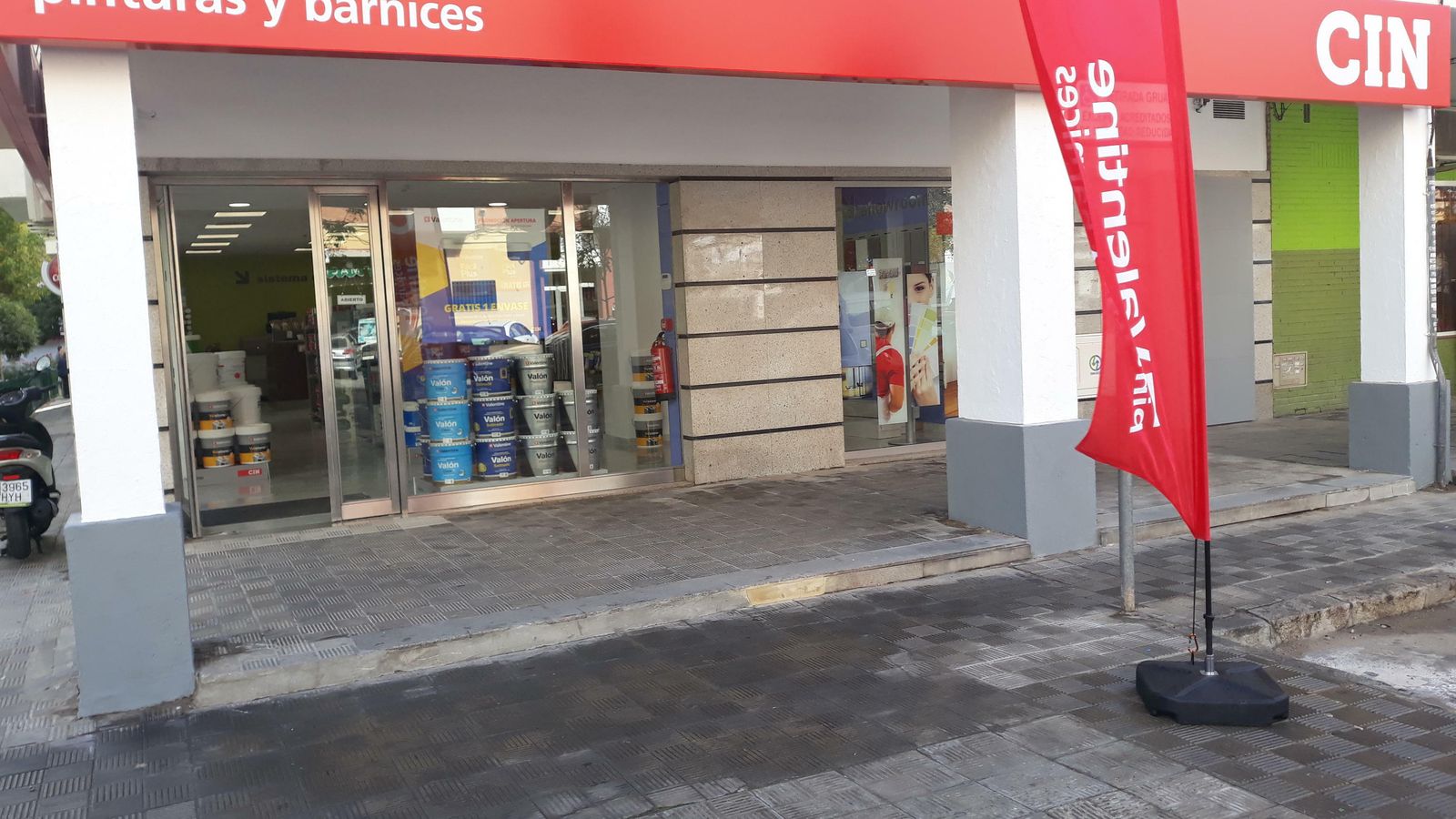 Nueva tienda de CIN Valentine en la calle Tharsis, 4 de Sevilla.