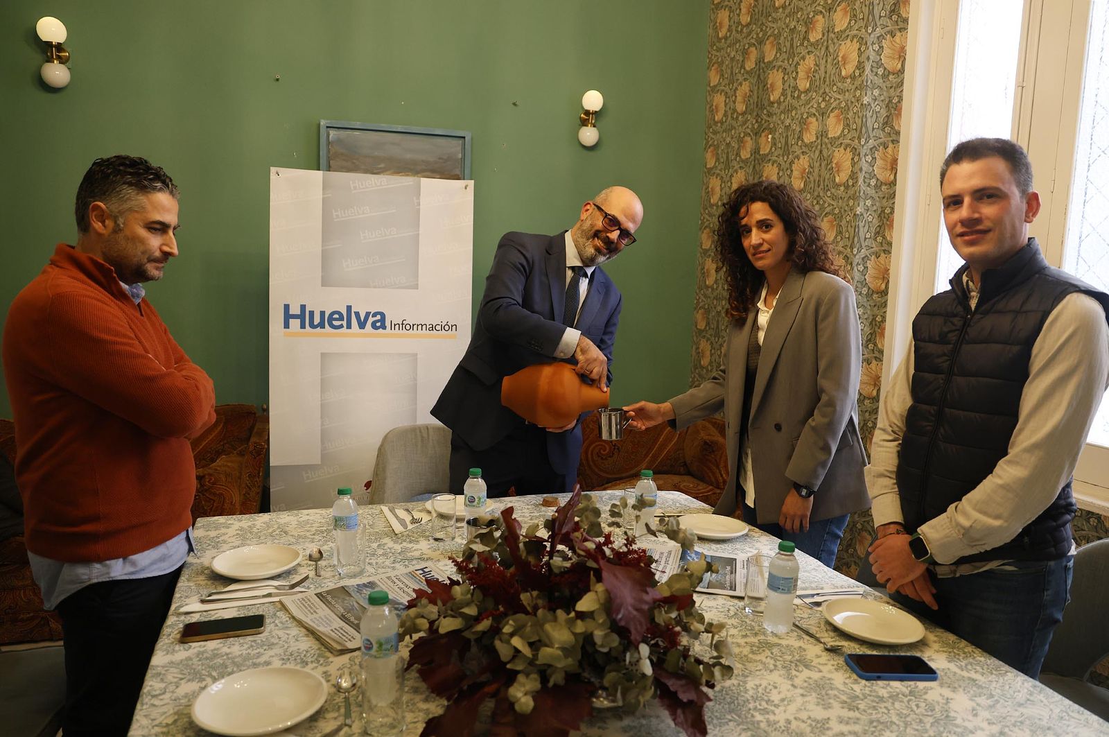 Imágenes de la Tertulia Cofrade 'El Aguaó' de Huelva Información